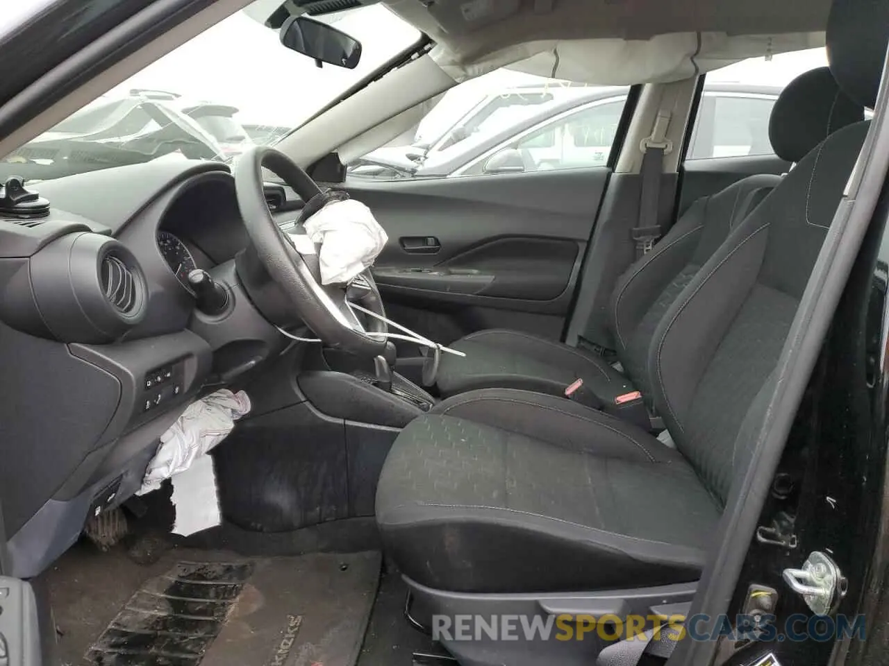 7 Photograph of a damaged car 3N1CP5BV9NL521875 NISSAN KICKS 2022