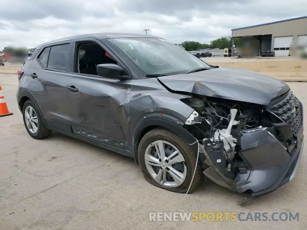 4 Photograph of a damaged car 3N1CP5BVXNL485226 NISSAN KICKS 2022