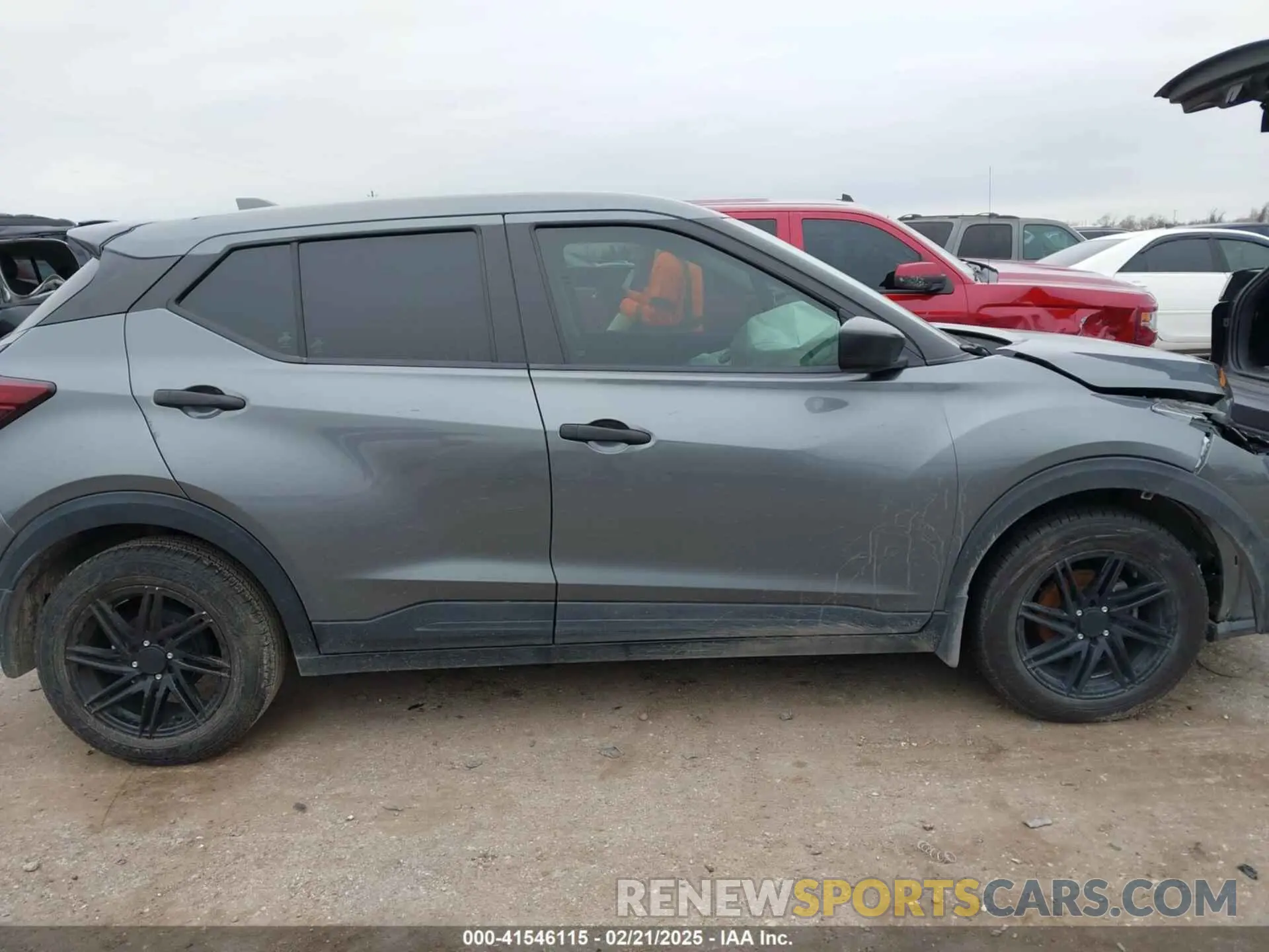 12 Photograph of a damaged car 3N1CP5BVXNL497389 NISSAN KICKS 2022