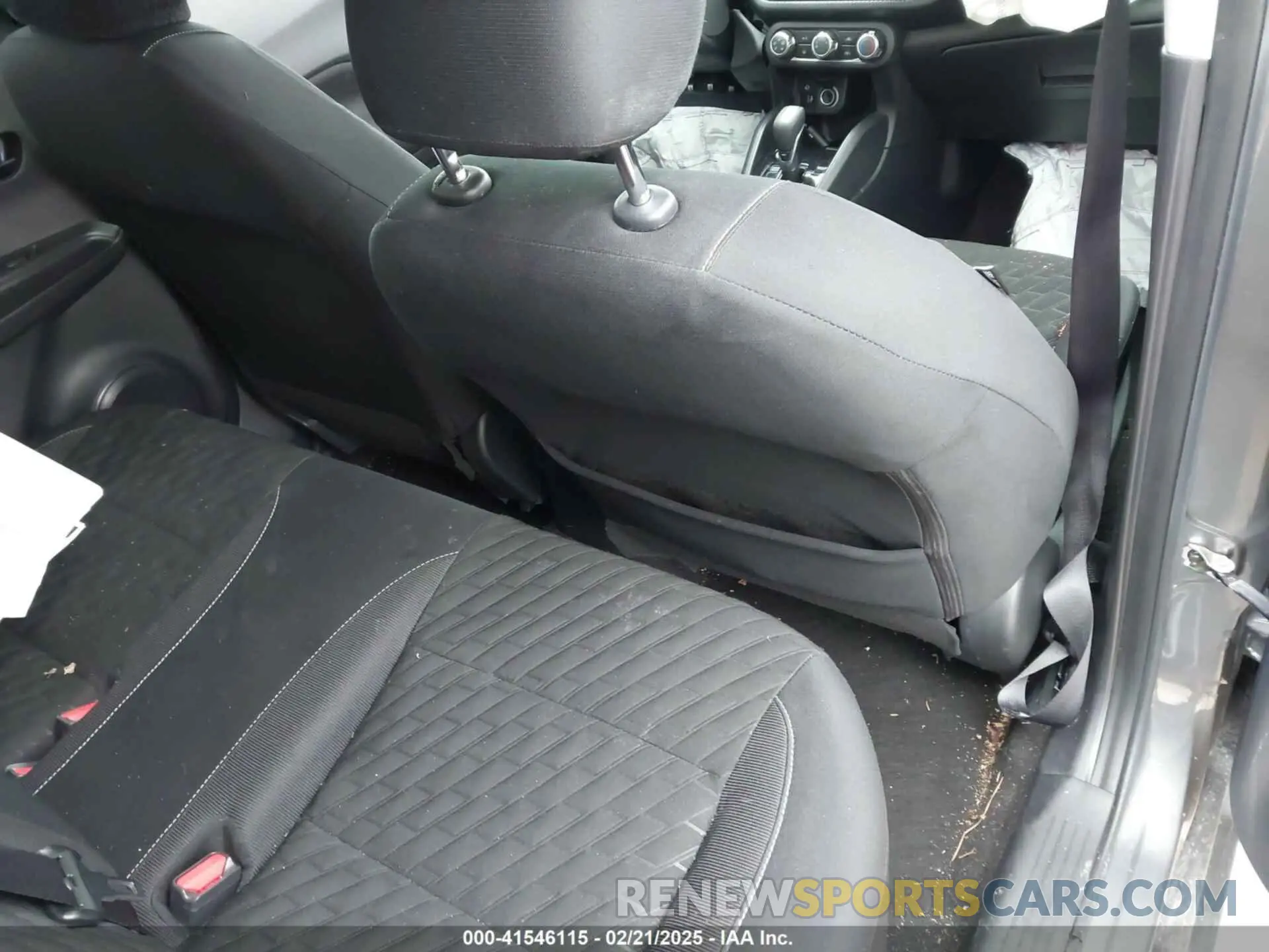 8 Photograph of a damaged car 3N1CP5BVXNL497389 NISSAN KICKS 2022