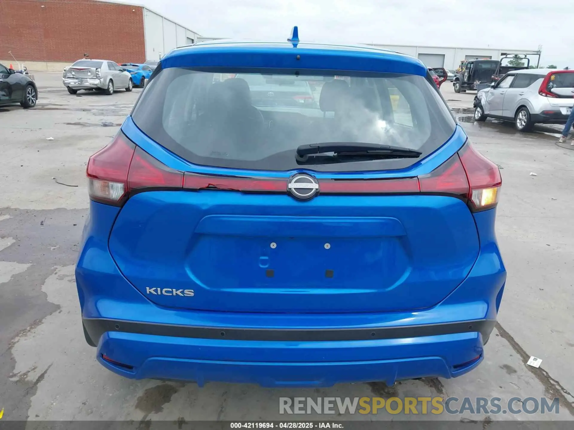 16 Photograph of a damaged car 3N1CP5BVXNL498249 NISSAN KICKS 2022