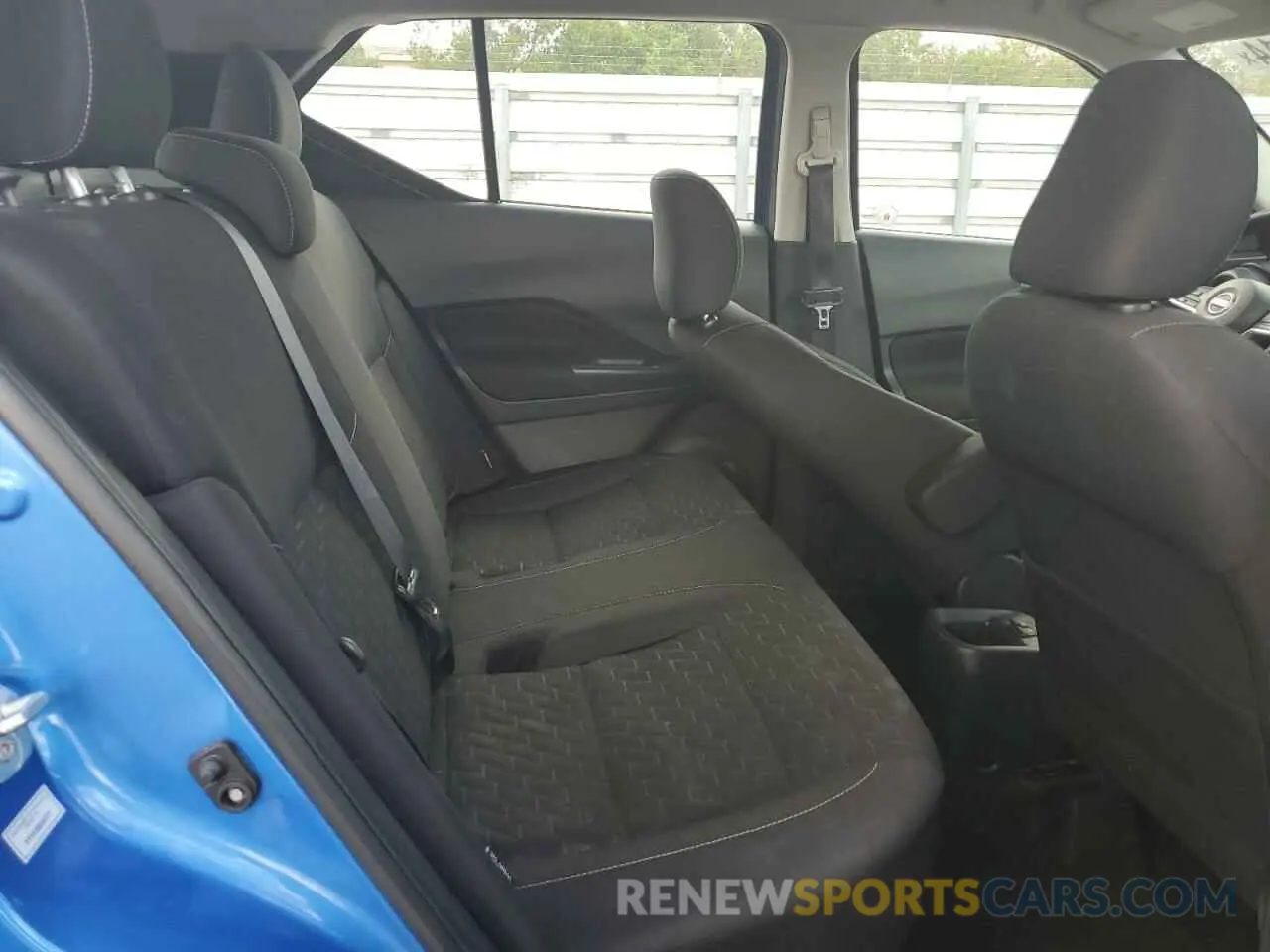 10 Photograph of a damaged car 3N1CP5BVXNL498820 NISSAN KICKS 2022
