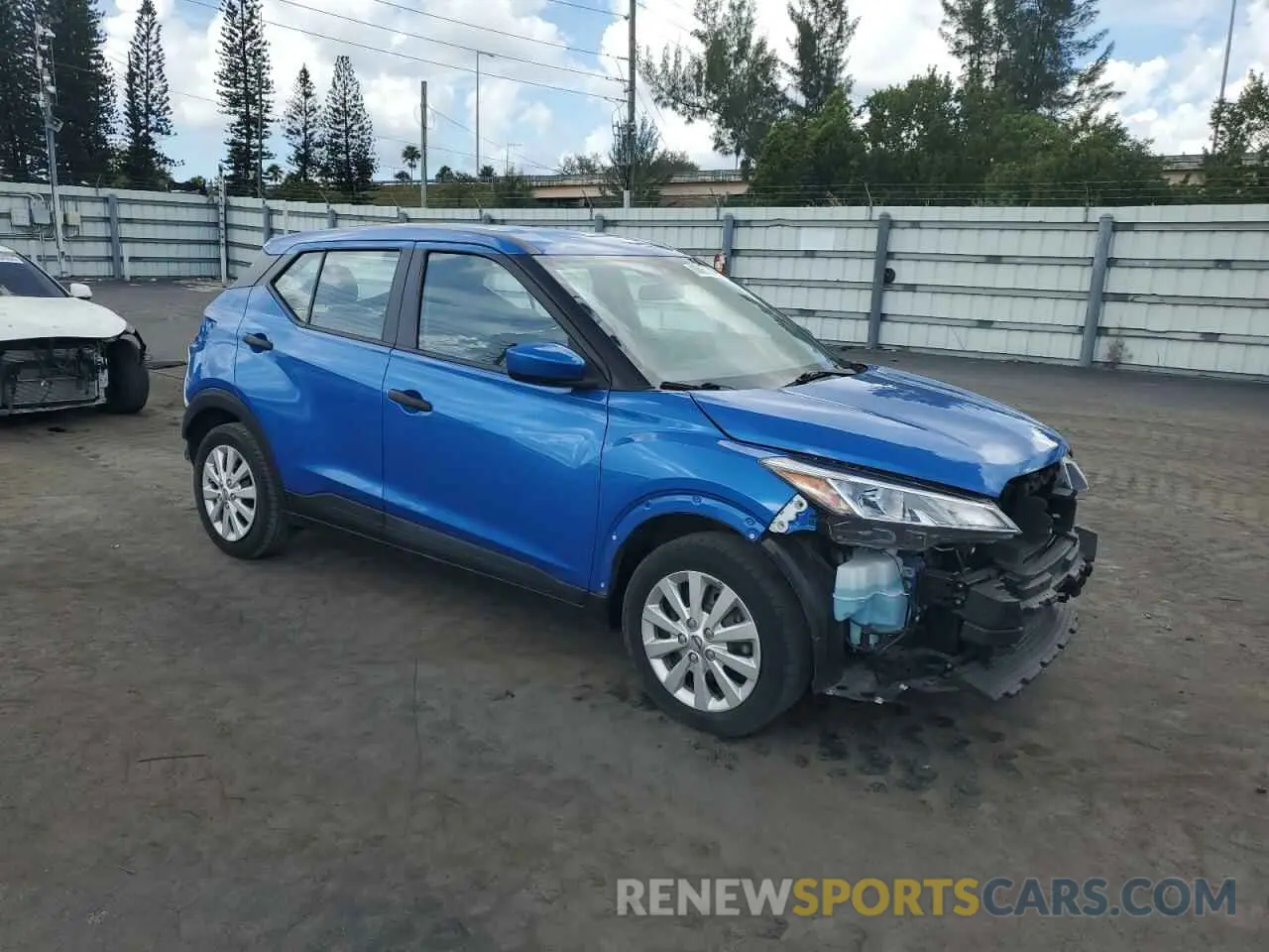 4 Photograph of a damaged car 3N1CP5BVXNL498820 NISSAN KICKS 2022