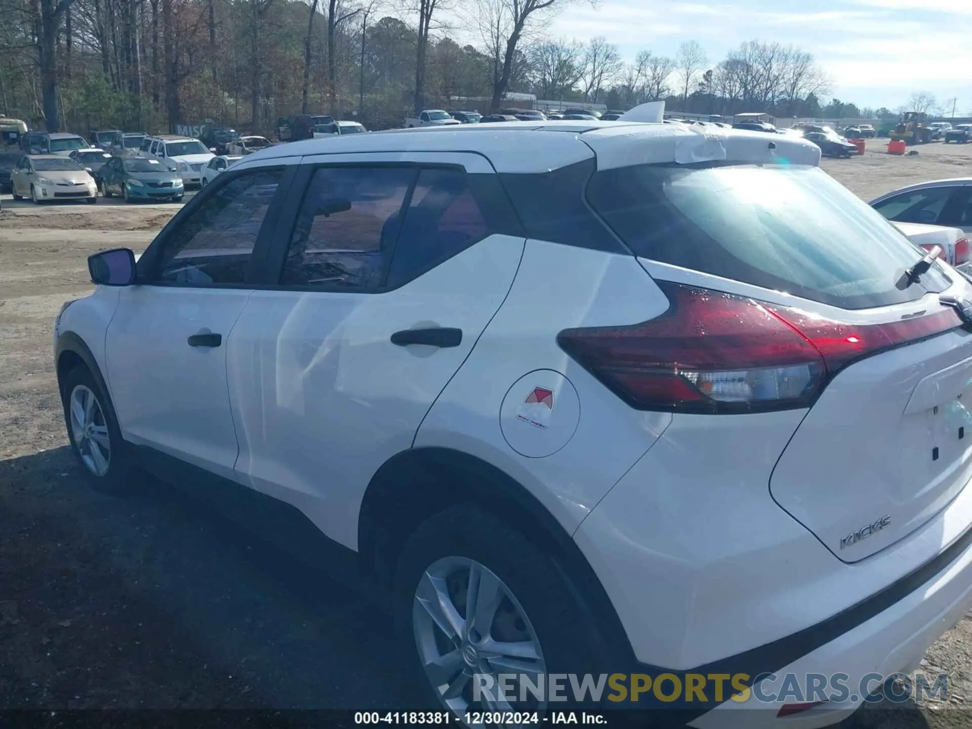 13 Photograph of a damaged car 3N1CP5BVXNL503367 NISSAN KICKS 2022