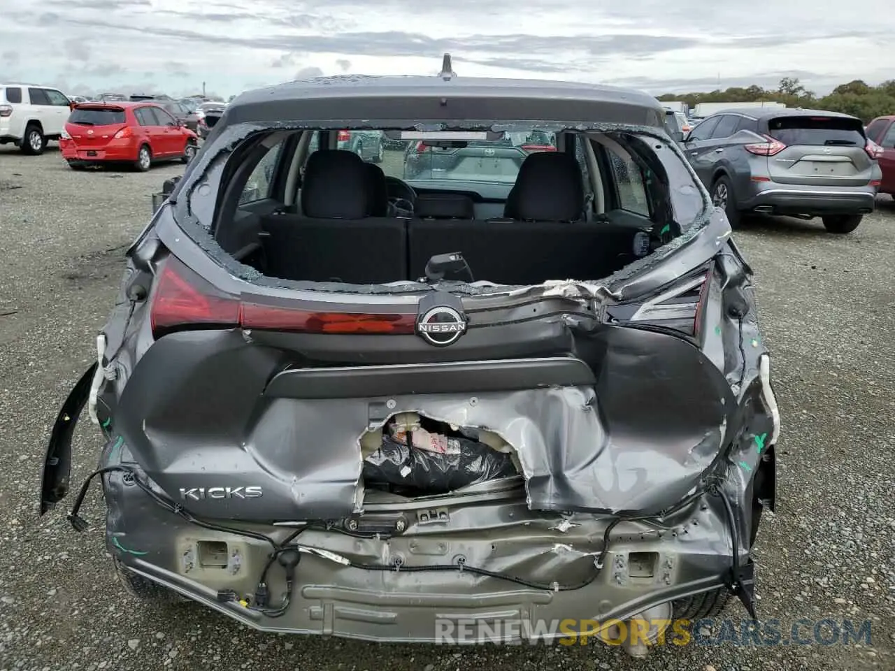 6 Photograph of a damaged car 3N1CP5BVXNL513591 NISSAN KICKS 2022