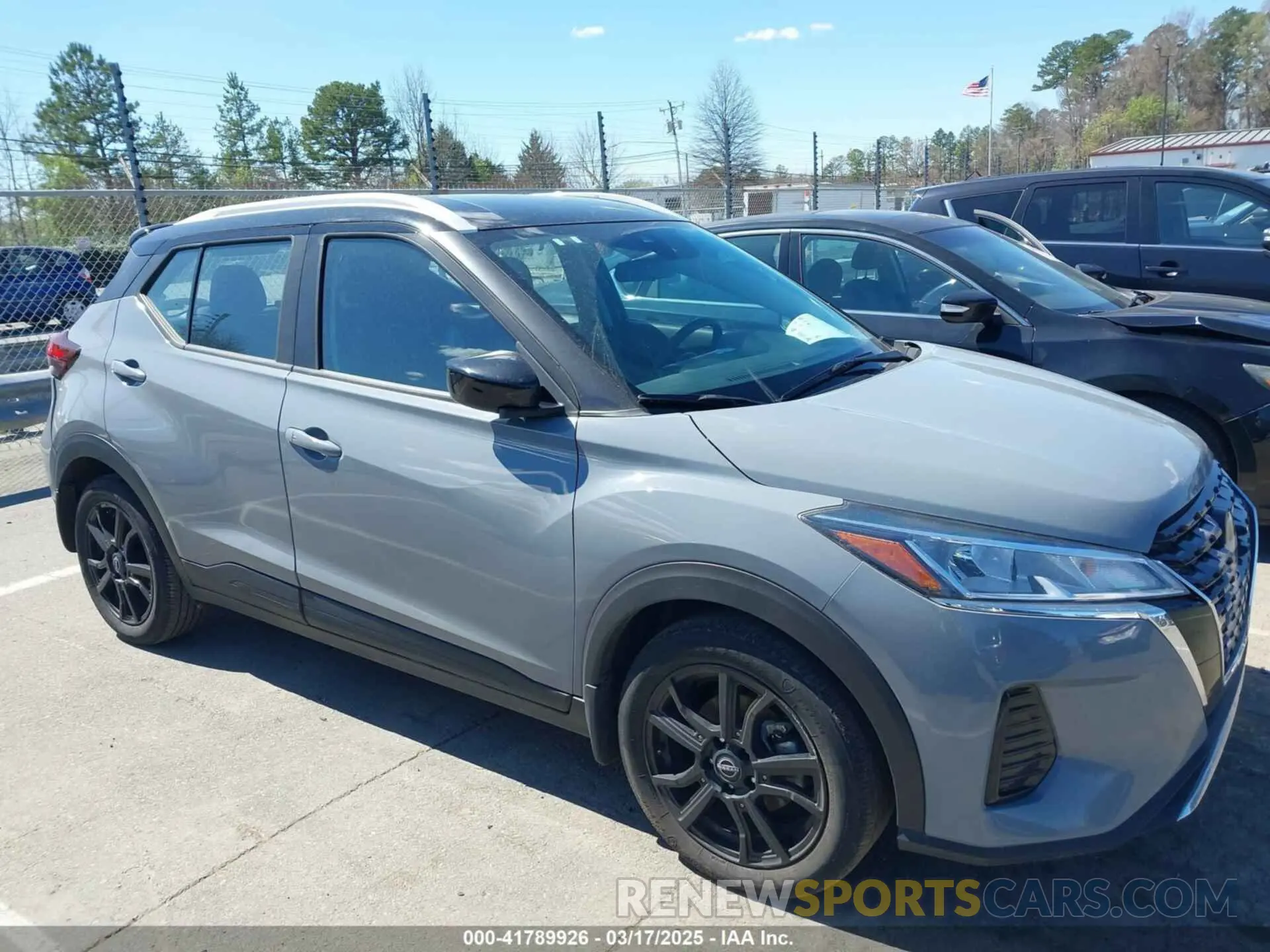 13 Photograph of a damaged car 3N1CP5CV0NL528986 NISSAN KICKS 2022