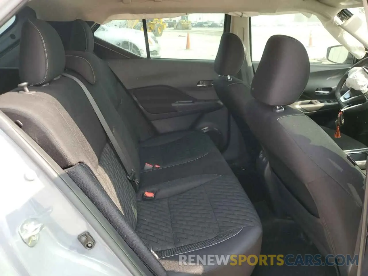 11 Photograph of a damaged car 3N1CP5CV1NL481791 NISSAN KICKS 2022