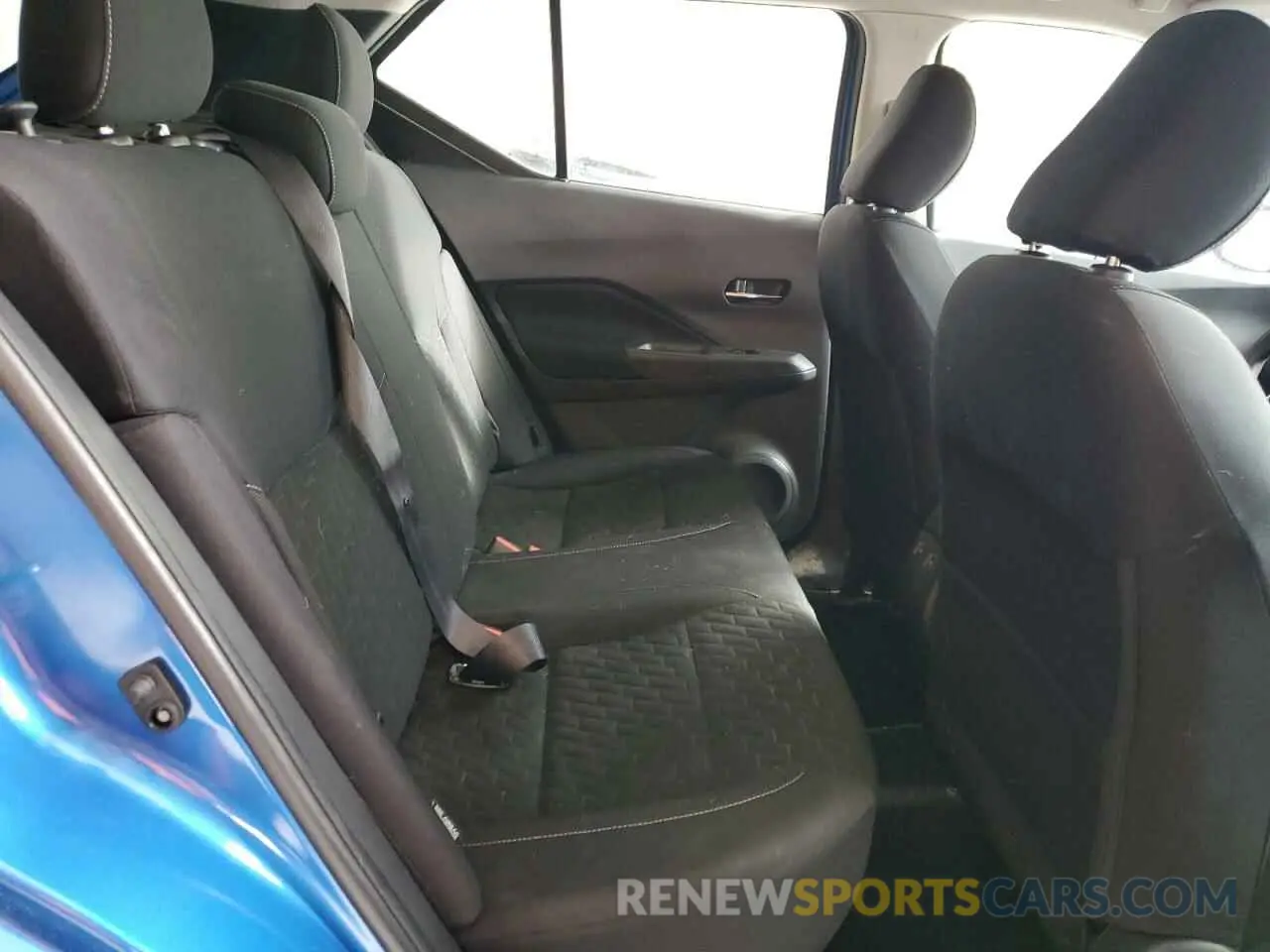 11 Photograph of a damaged car 3N1CP5CV1NL489440 NISSAN KICKS 2022
