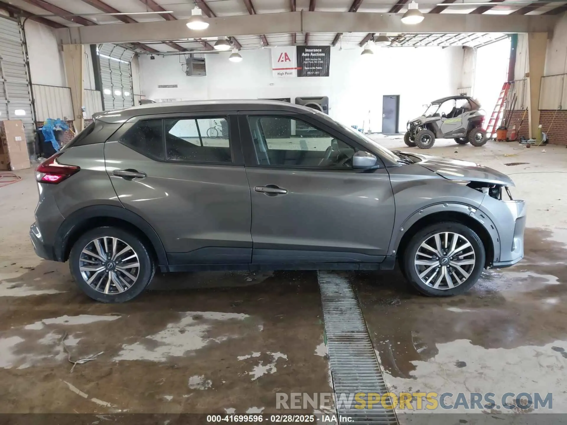 14 Photograph of a damaged car 3N1CP5CV1NL502543 NISSAN KICKS 2022