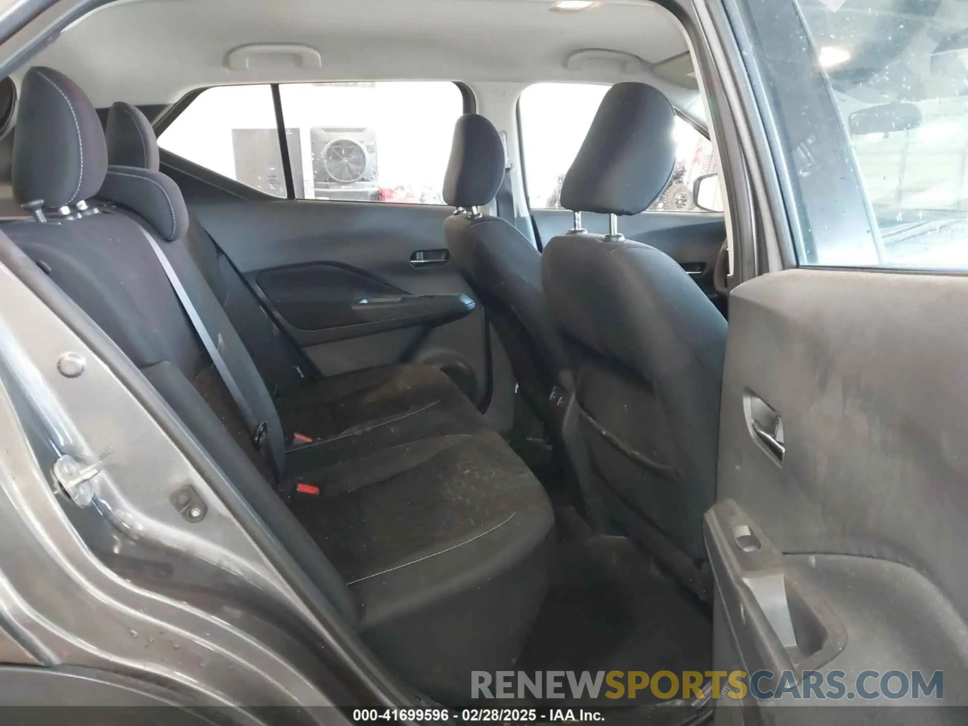 8 Photograph of a damaged car 3N1CP5CV1NL502543 NISSAN KICKS 2022