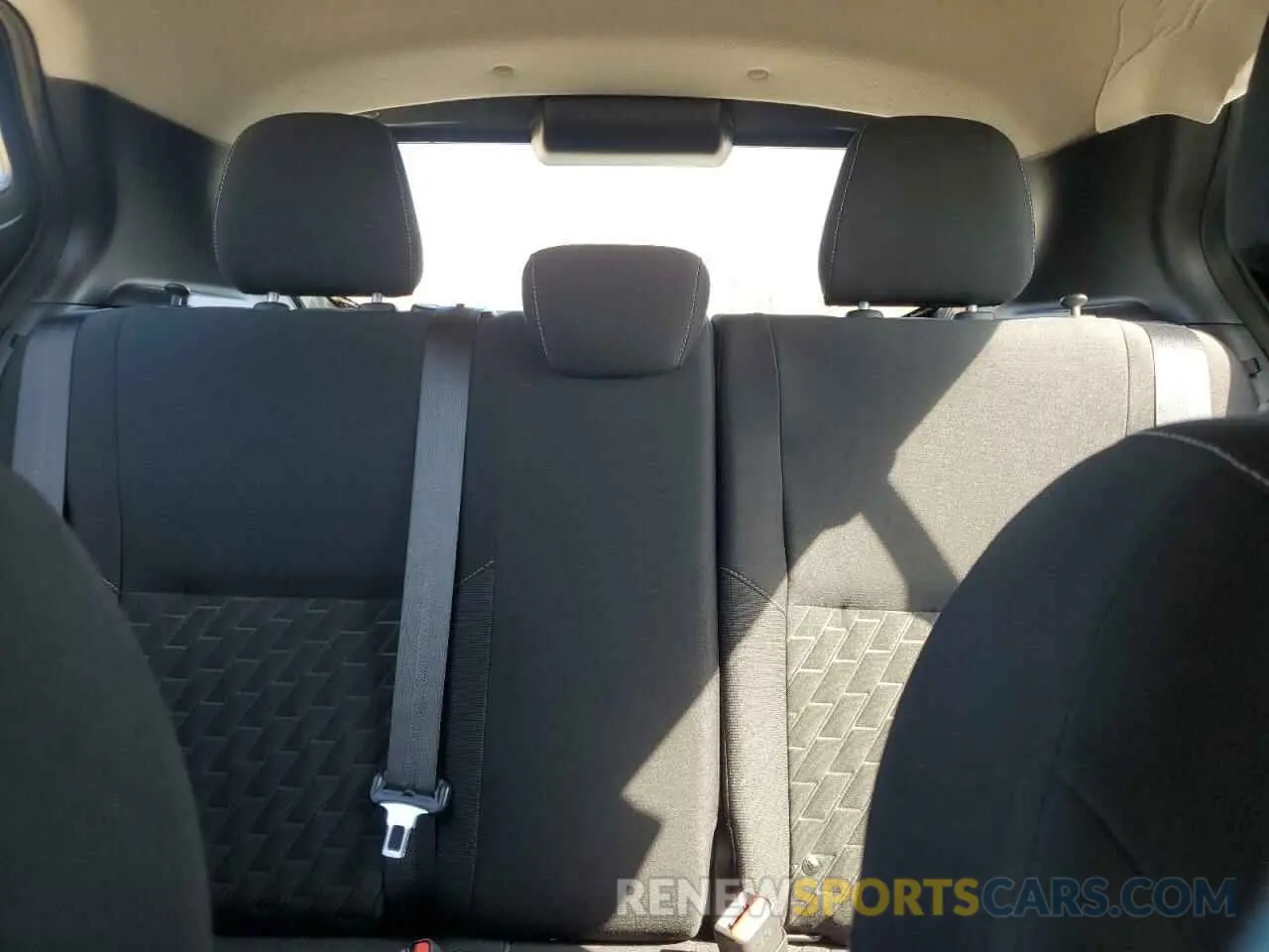 10 Photograph of a damaged car 3N1CP5CV2NL485672 NISSAN KICKS 2022