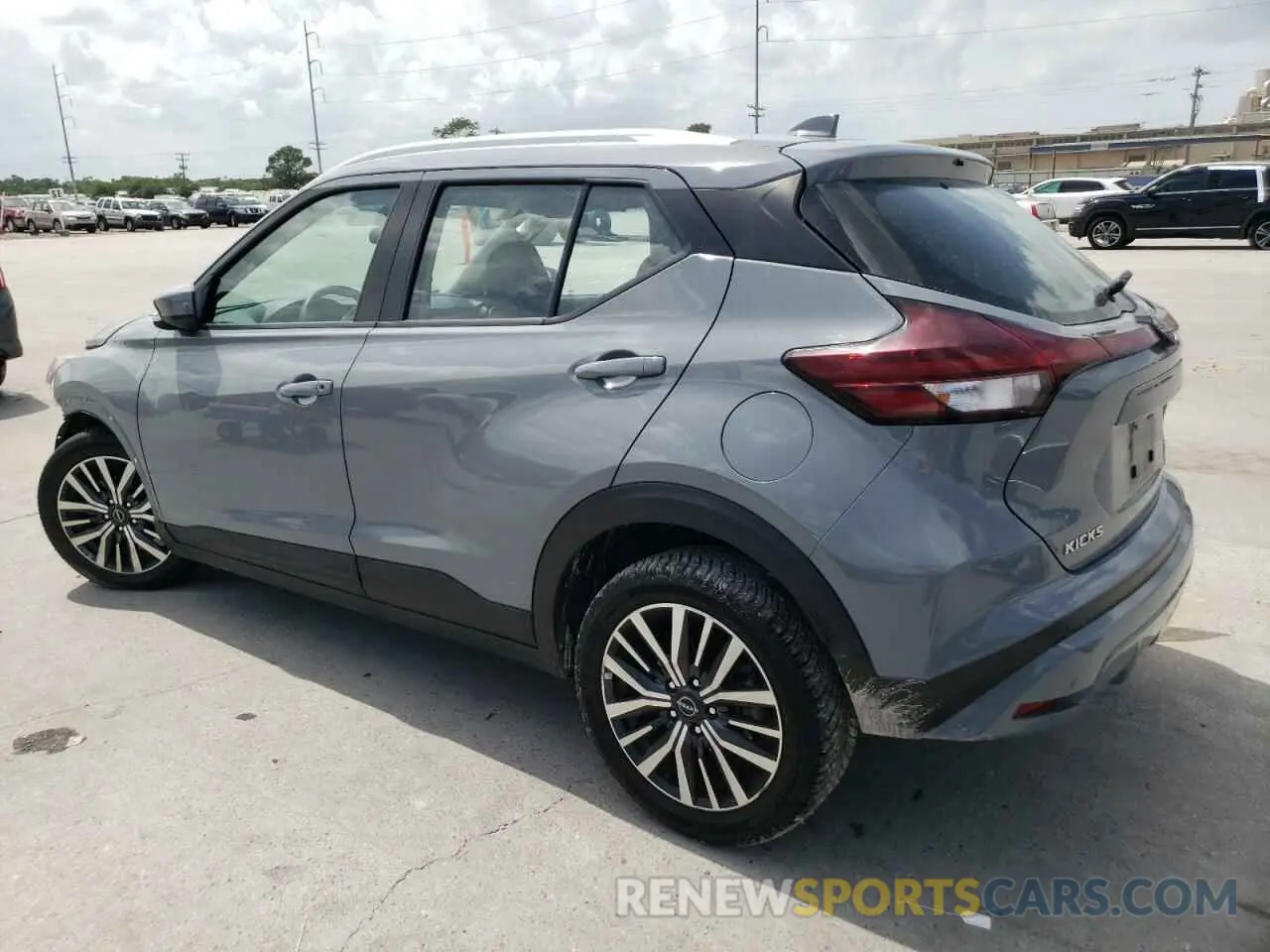 2 Photograph of a damaged car 3N1CP5CV2NL502566 NISSAN KICKS 2022