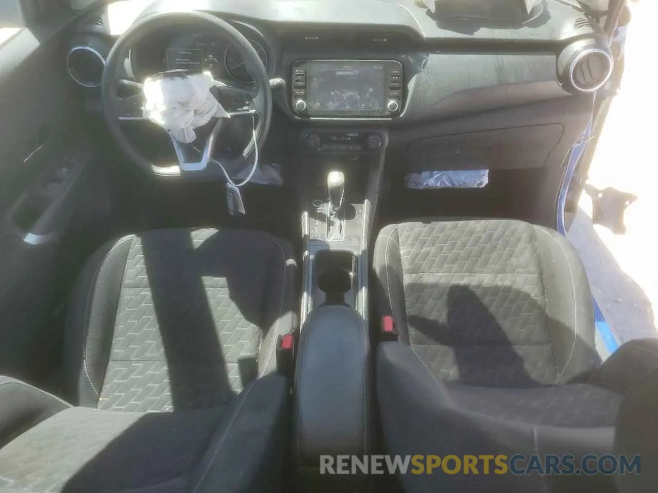 8 Photograph of a damaged car 3N1CP5CV2NL503457 NISSAN KICKS 2022