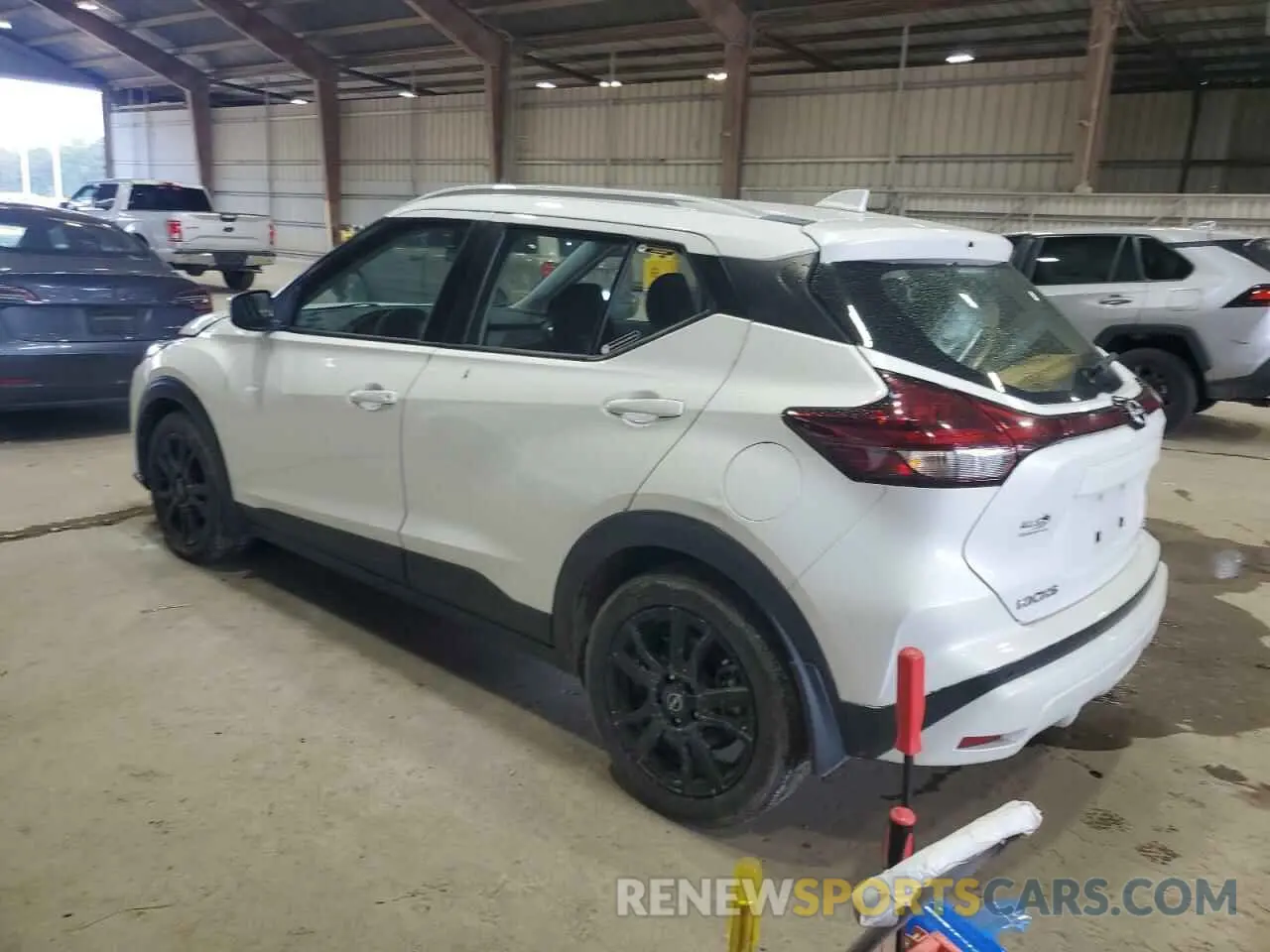 2 Photograph of a damaged car 3N1CP5CV2NL508433 NISSAN KICKS 2022