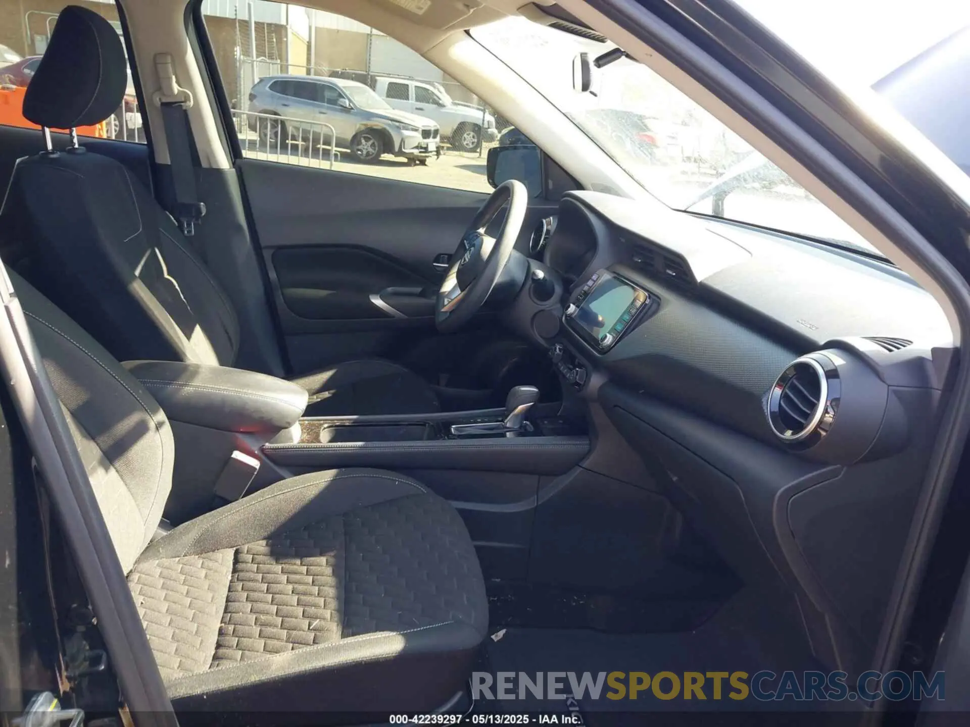 5 Photograph of a damaged car 3N1CP5CV3NL511065 NISSAN KICKS 2022