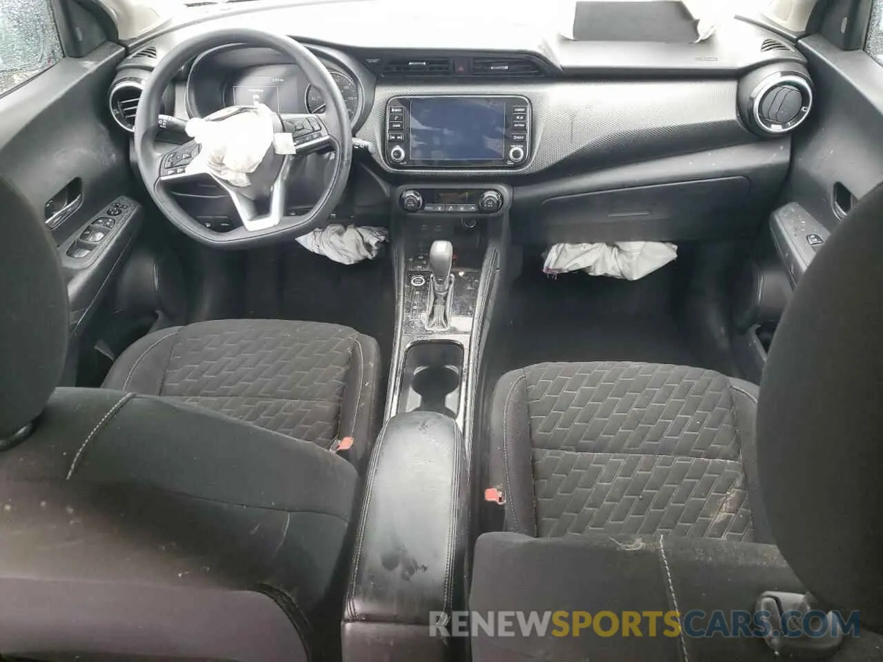 8 Photograph of a damaged car 3N1CP5CV3NL518856 NISSAN KICKS 2022