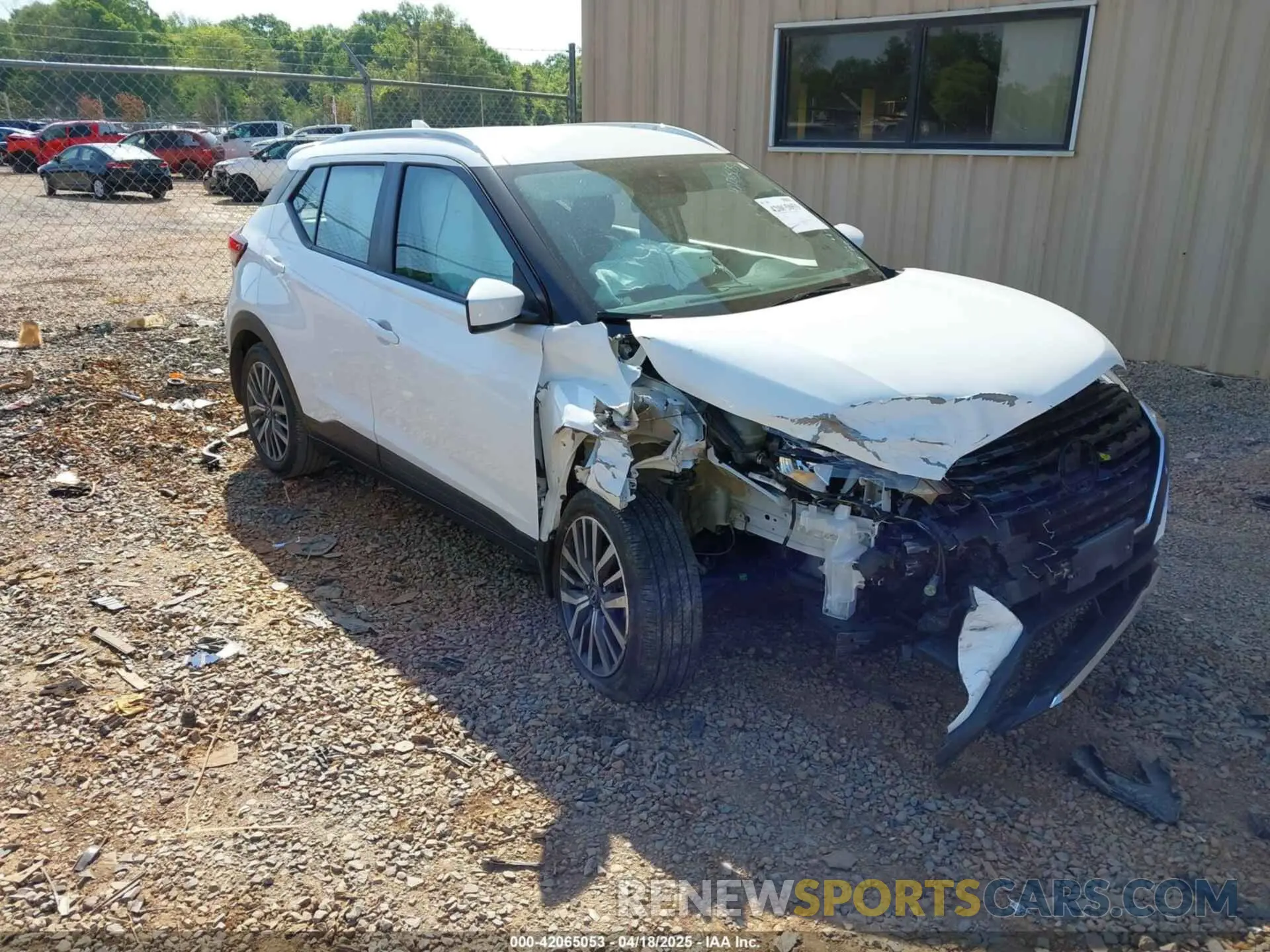 1 Photograph of a damaged car 3N1CP5CV3NL523376 NISSAN KICKS 2022