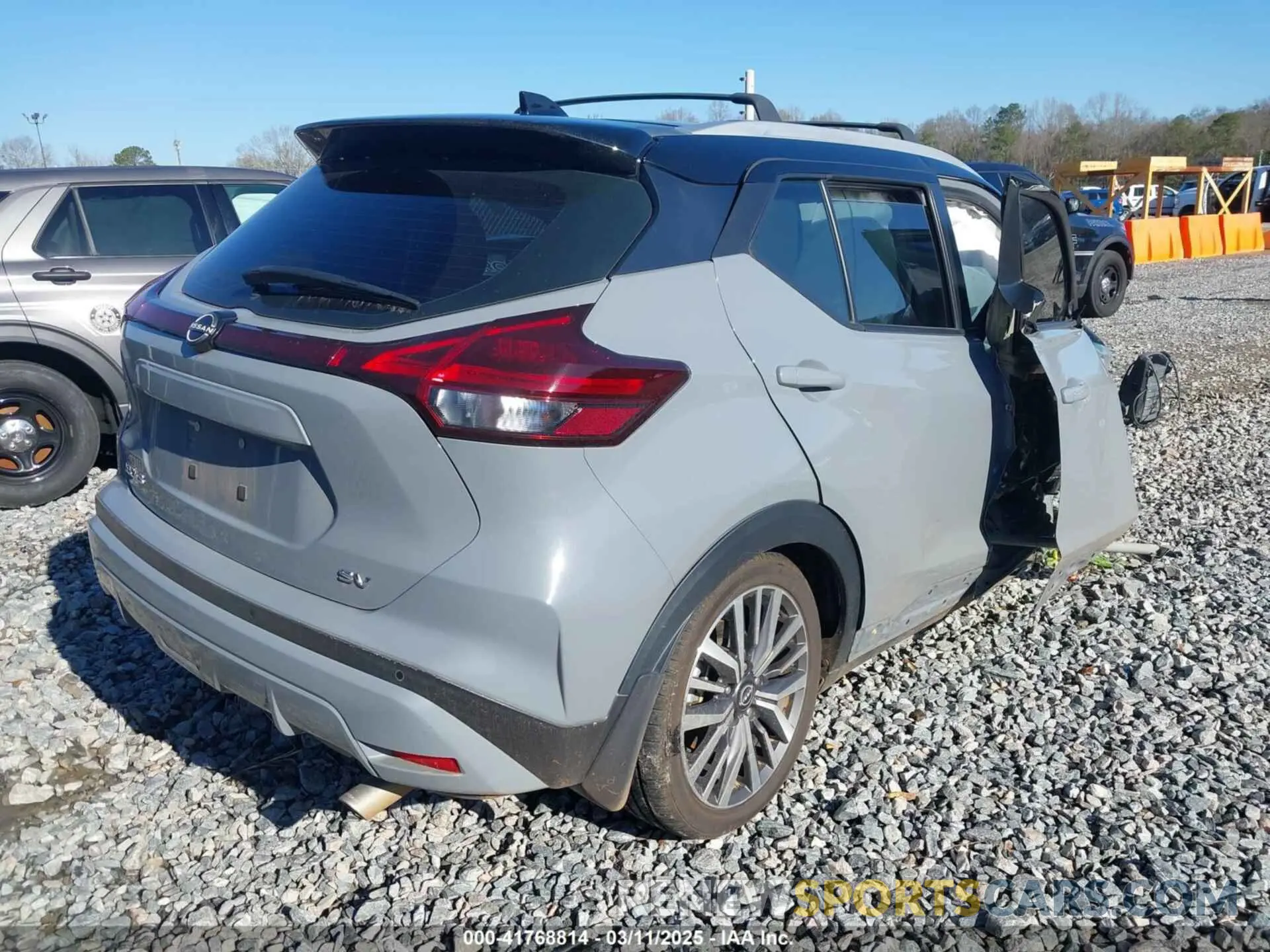 4 Photograph of a damaged car 3N1CP5CV4NL490226 NISSAN KICKS 2022