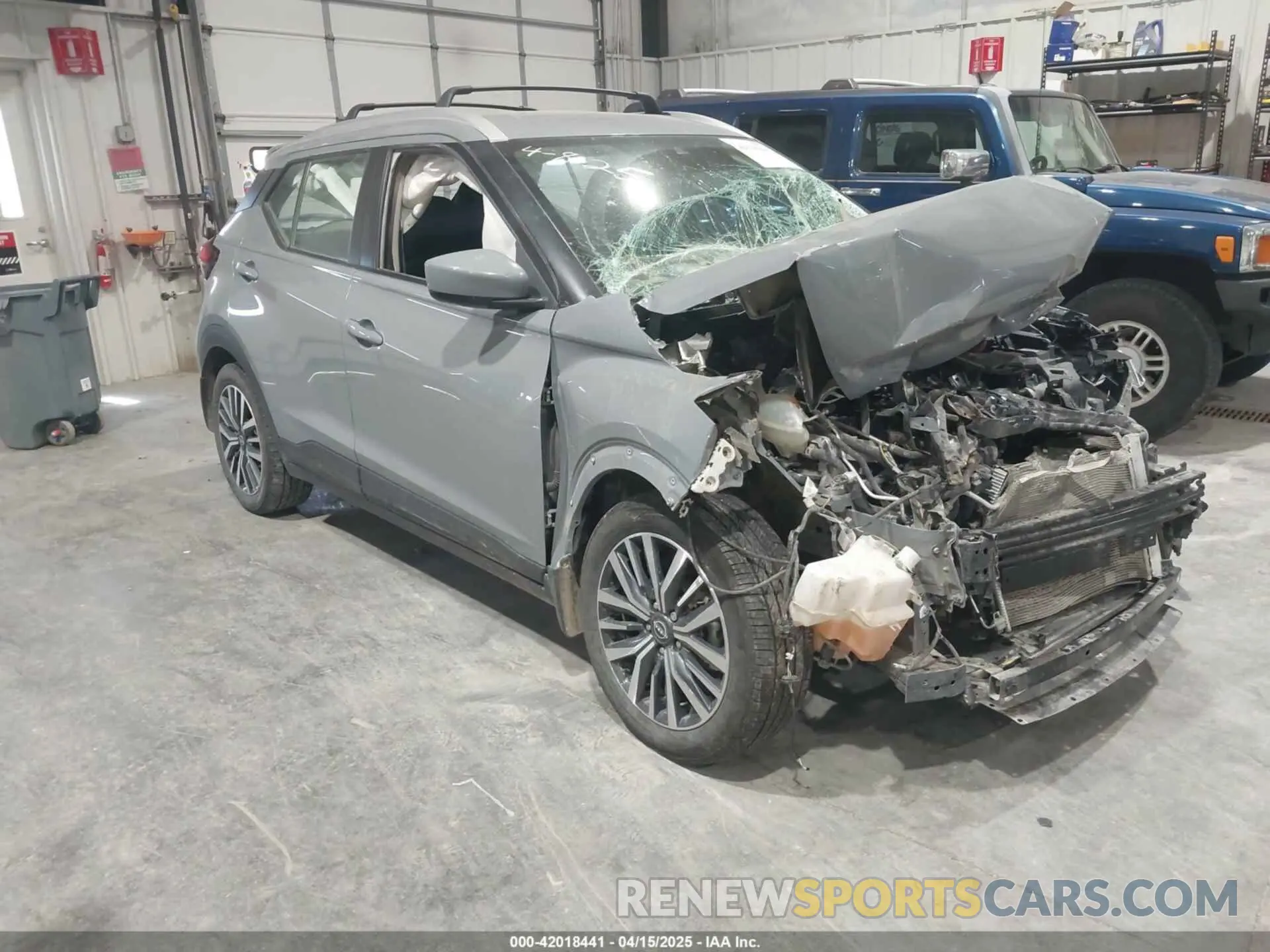 1 Photograph of a damaged car 3N1CP5CV4NL498973 NISSAN KICKS 2022