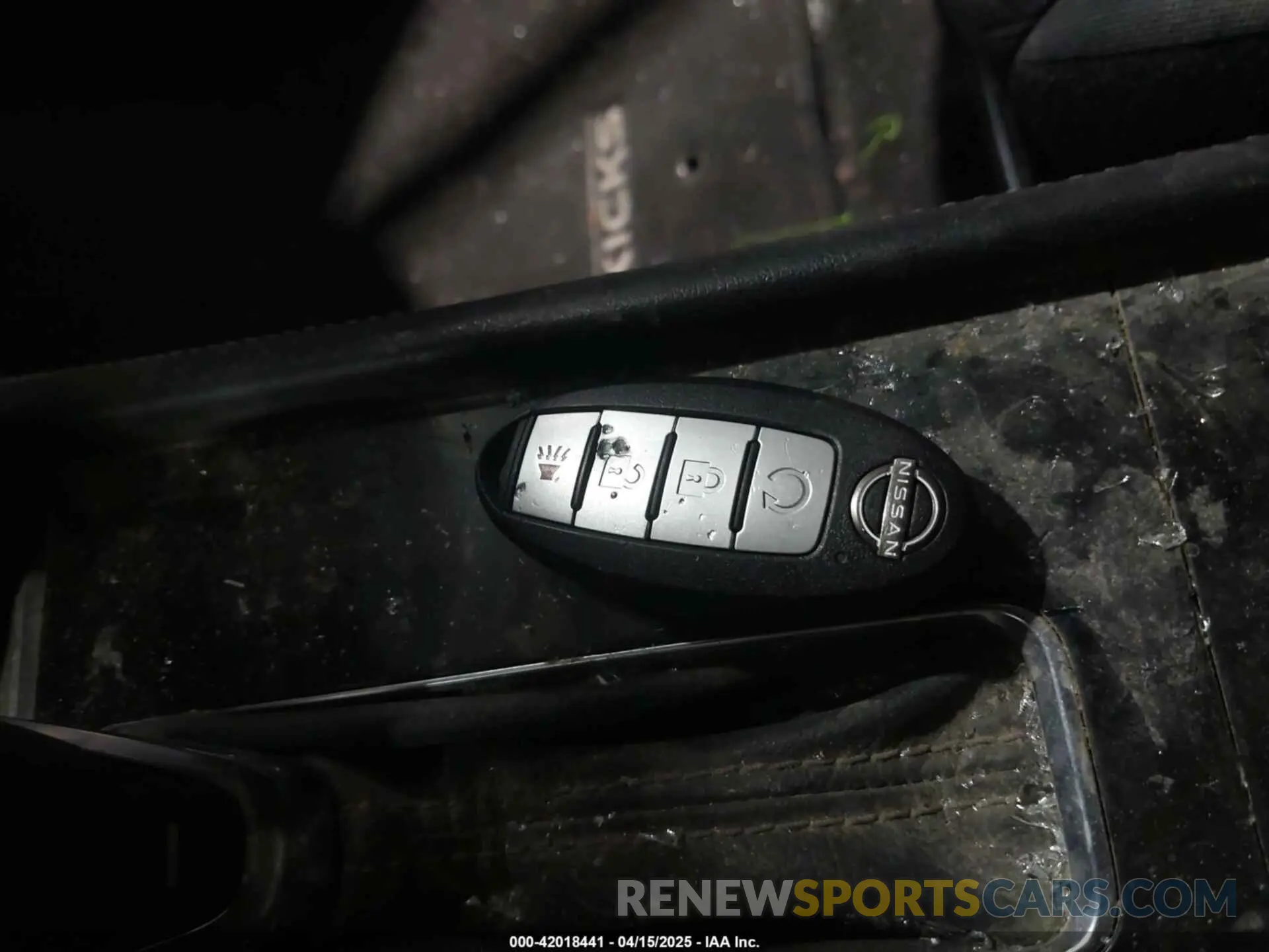 11 Photograph of a damaged car 3N1CP5CV4NL498973 NISSAN KICKS 2022