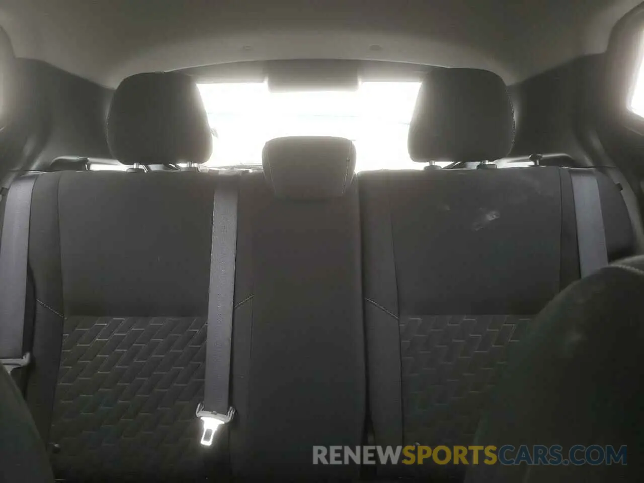10 Photograph of a damaged car 3N1CP5CV4NL501676 NISSAN KICKS 2022
