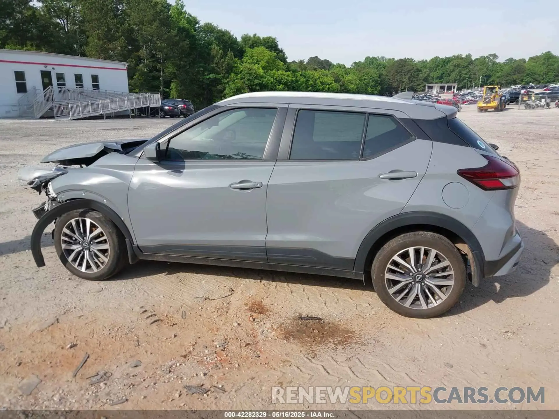 14 Photograph of a damaged car 3N1CP5CV4NL509874 NISSAN KICKS 2022