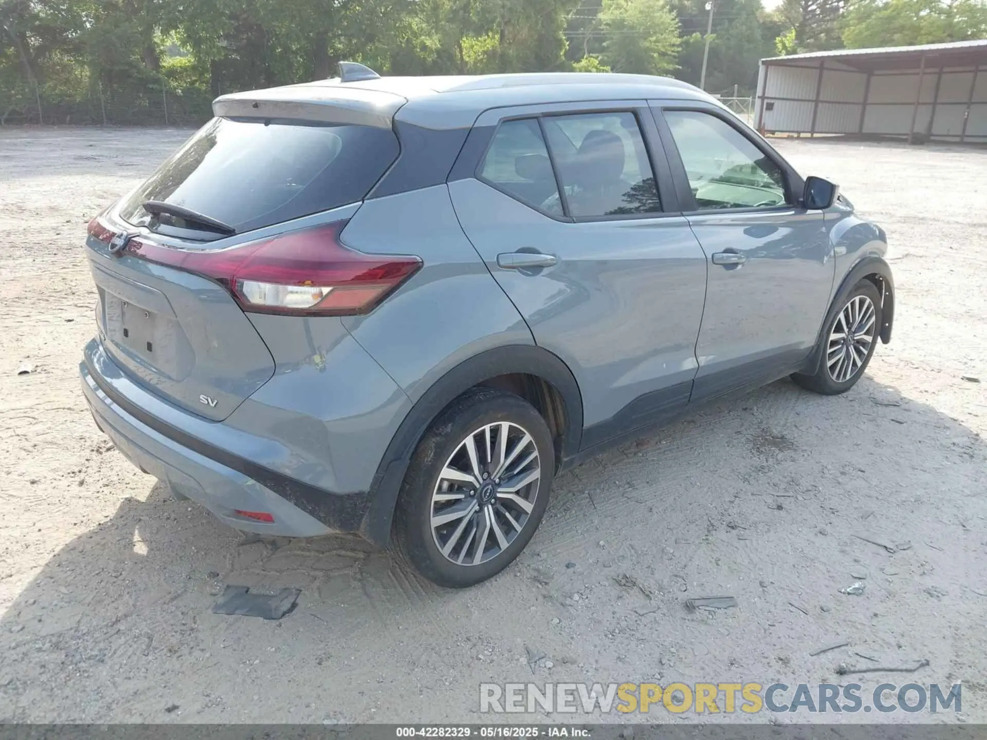 4 Photograph of a damaged car 3N1CP5CV4NL509874 NISSAN KICKS 2022