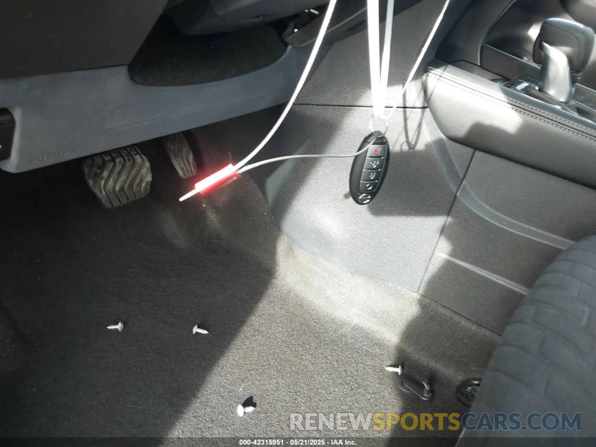 11 Photograph of a damaged car 3N1CP5CV4NL521619 NISSAN KICKS 2022