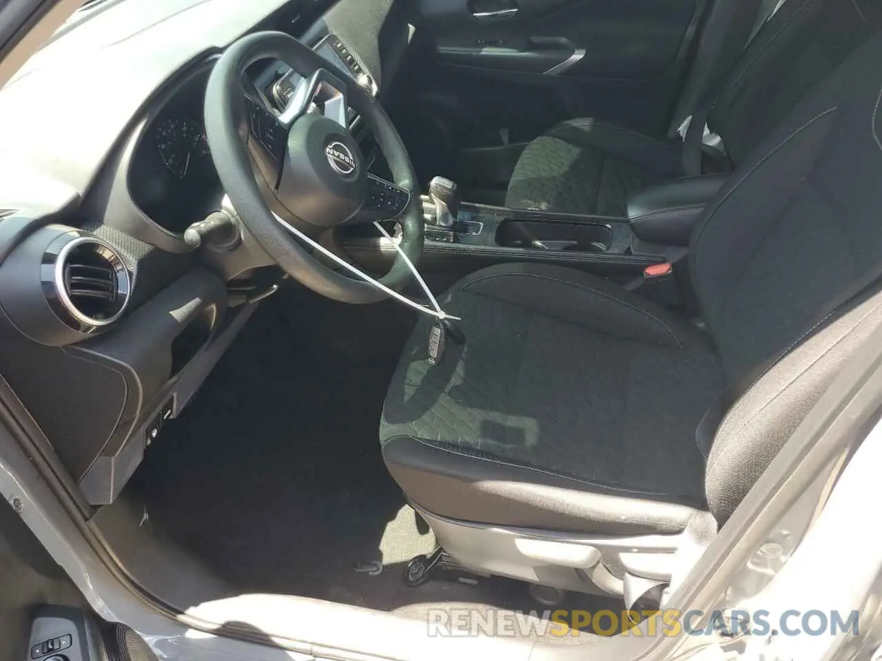7 Photograph of a damaged car 3N1CP5CV5NL518485 NISSAN KICKS 2022