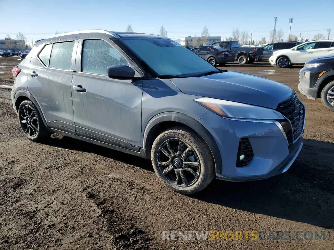 4 Photograph of a damaged car 3N1CP5CV6NL513134 NISSAN KICKS 2022