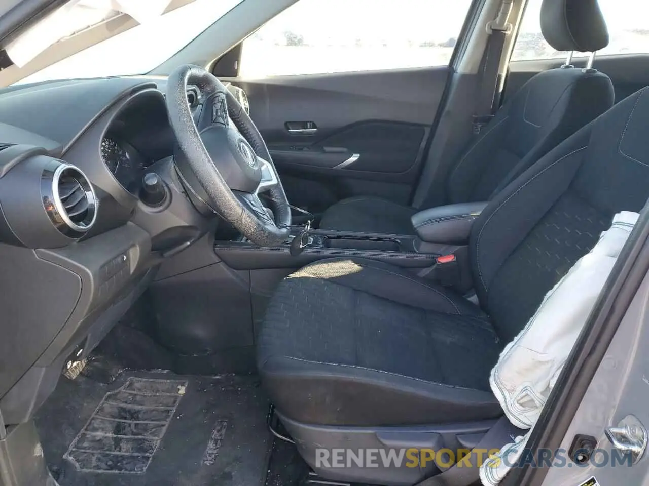 7 Photograph of a damaged car 3N1CP5CV6NL513134 NISSAN KICKS 2022