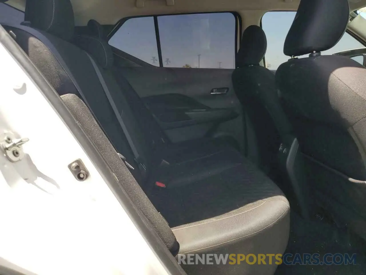 11 Photograph of a damaged car 3N1CP5CV6NL514123 NISSAN KICKS 2022