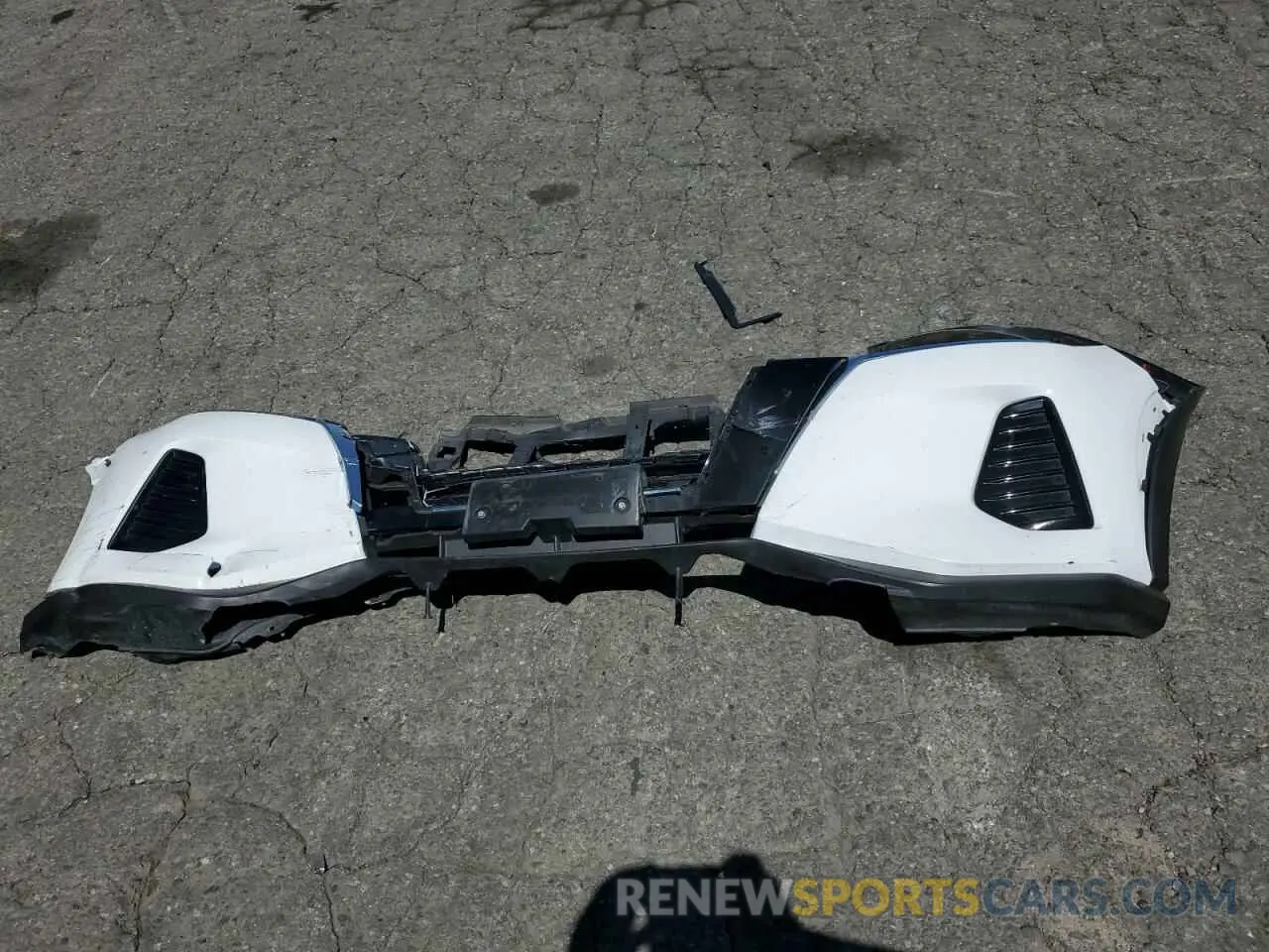 13 Photograph of a damaged car 3N1CP5CV6NL514123 NISSAN KICKS 2022