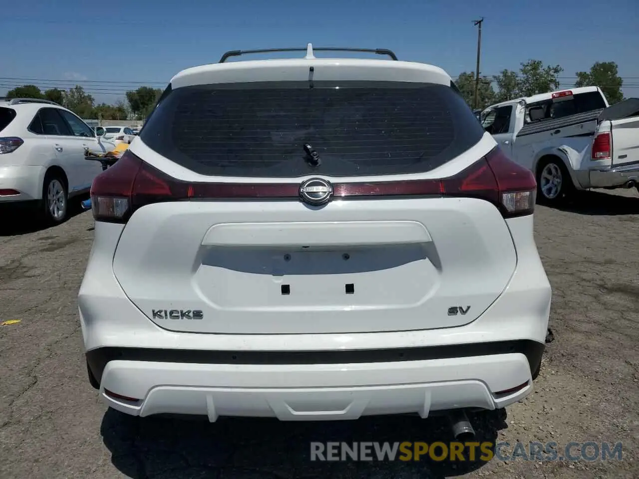 6 Photograph of a damaged car 3N1CP5CV6NL514123 NISSAN KICKS 2022