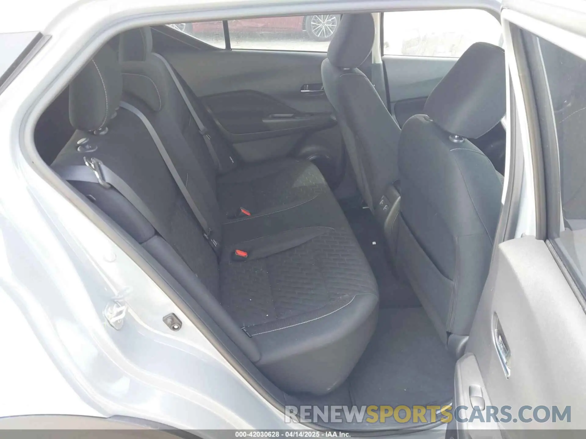 8 Photograph of a damaged car 3N1CP5CV6NL520147 NISSAN KICKS 2022