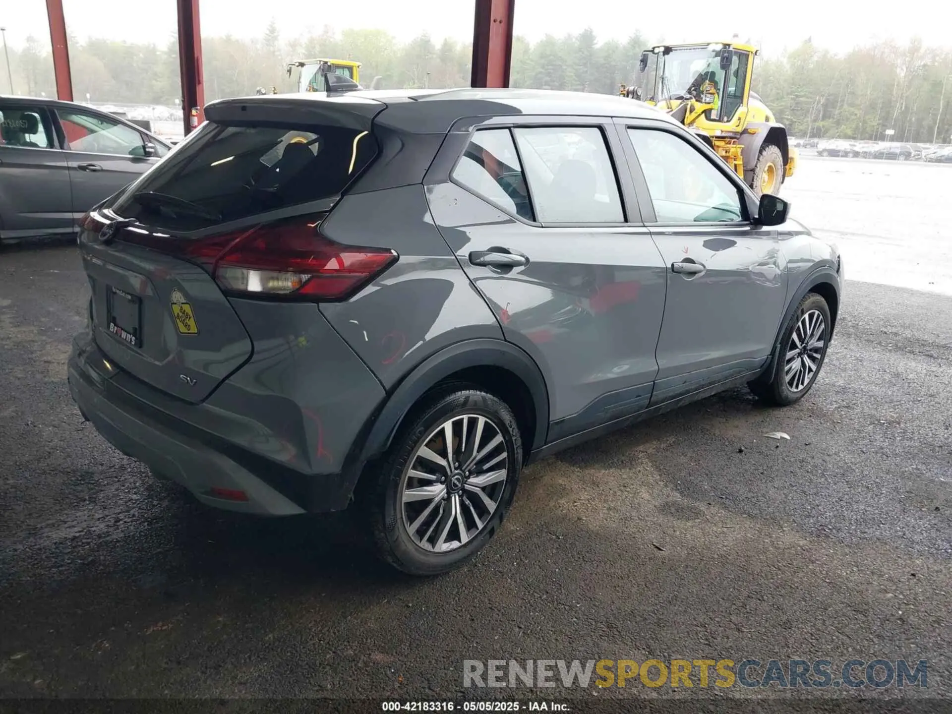 4 Photograph of a damaged car 3N1CP5CV7NL477969 NISSAN KICKS 2022