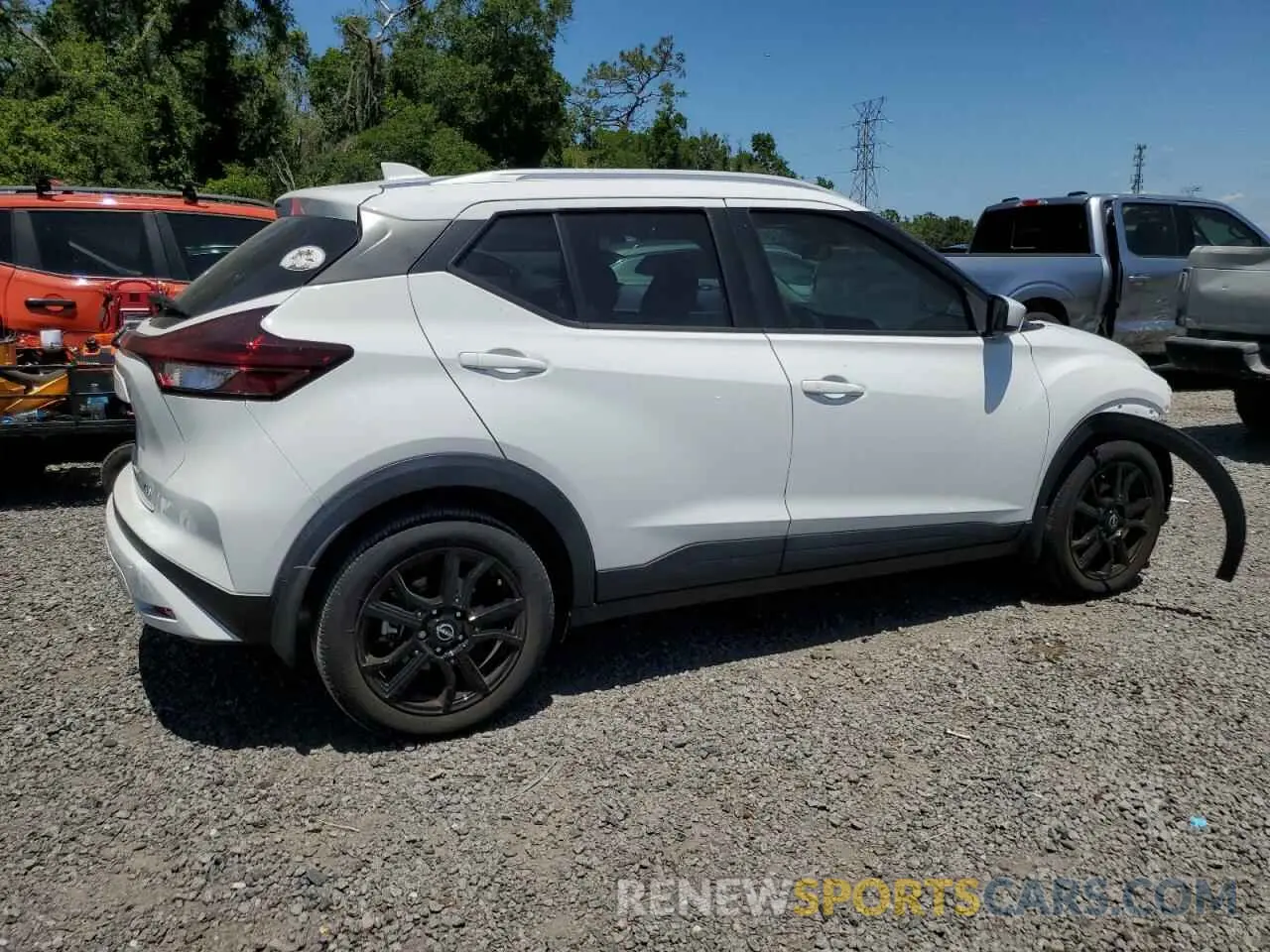 3 Photograph of a damaged car 3N1CP5CV7NL478703 NISSAN KICKS 2022