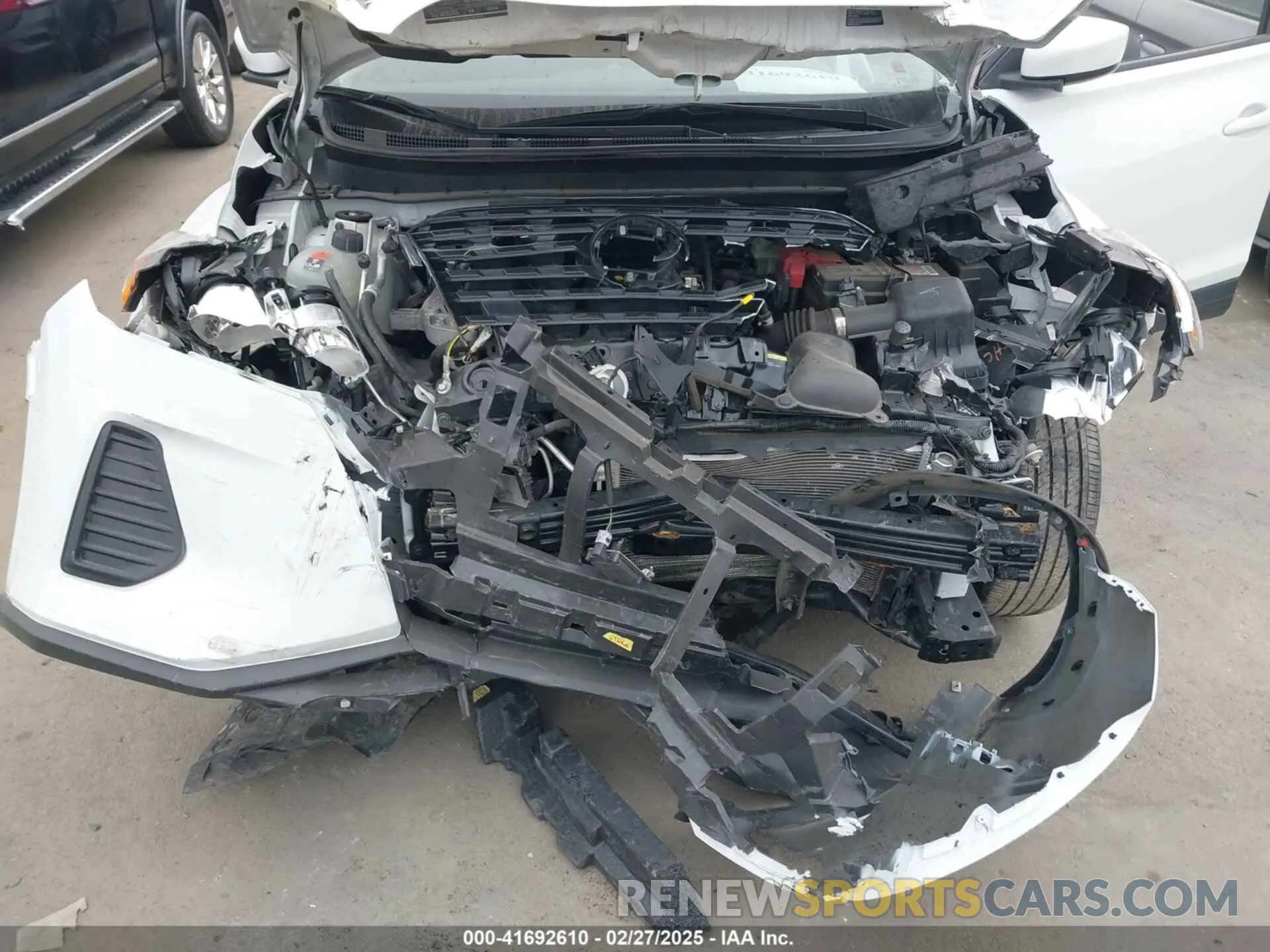 10 Photograph of a damaged car 3N1CP5CV7NL493279 NISSAN KICKS 2022