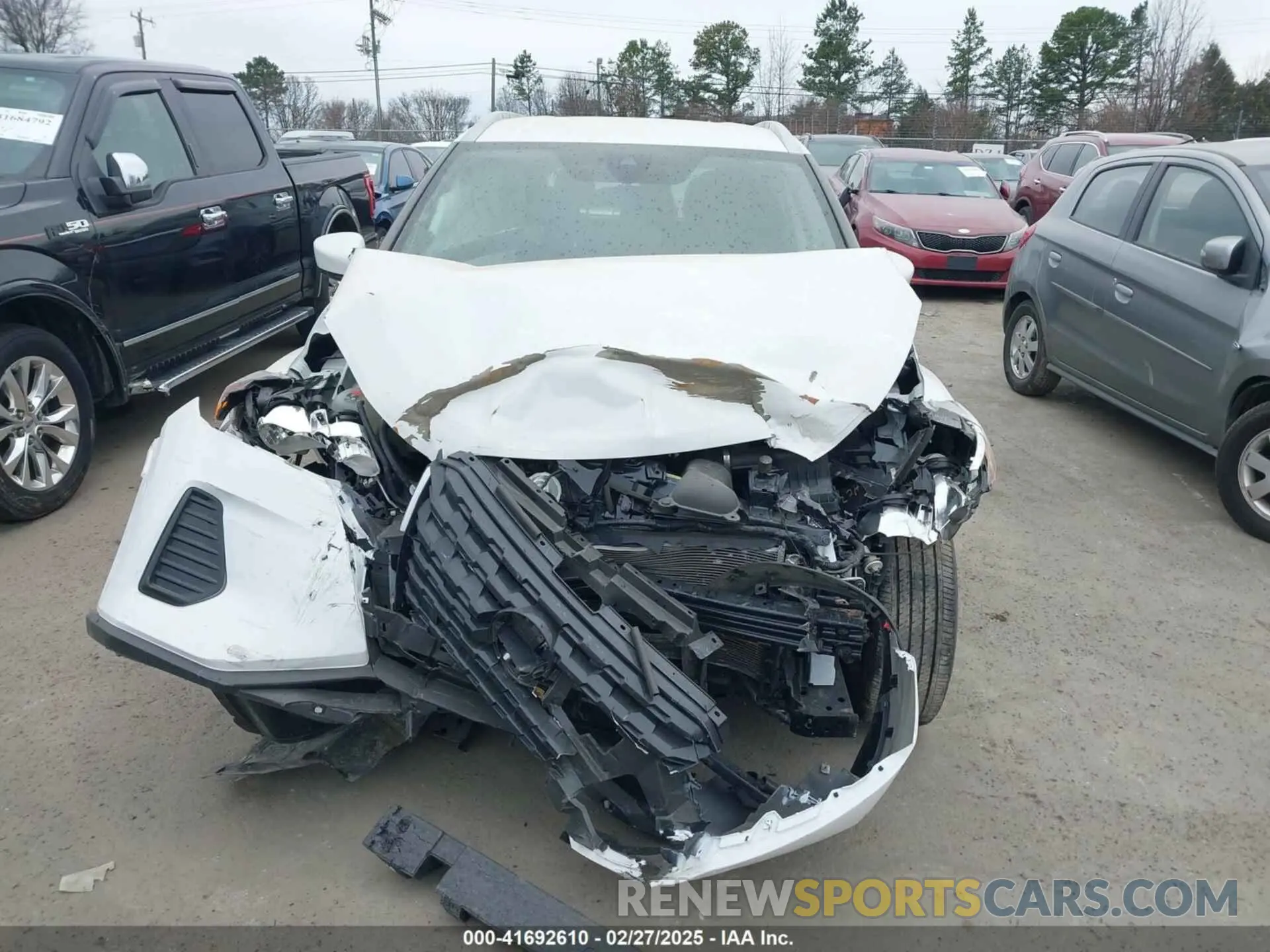 12 Photograph of a damaged car 3N1CP5CV7NL493279 NISSAN KICKS 2022