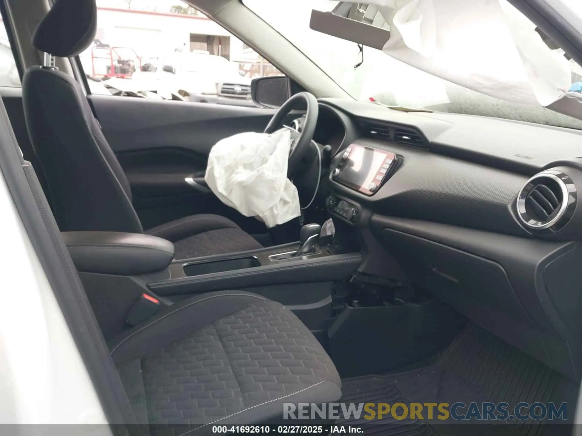 5 Photograph of a damaged car 3N1CP5CV7NL493279 NISSAN KICKS 2022