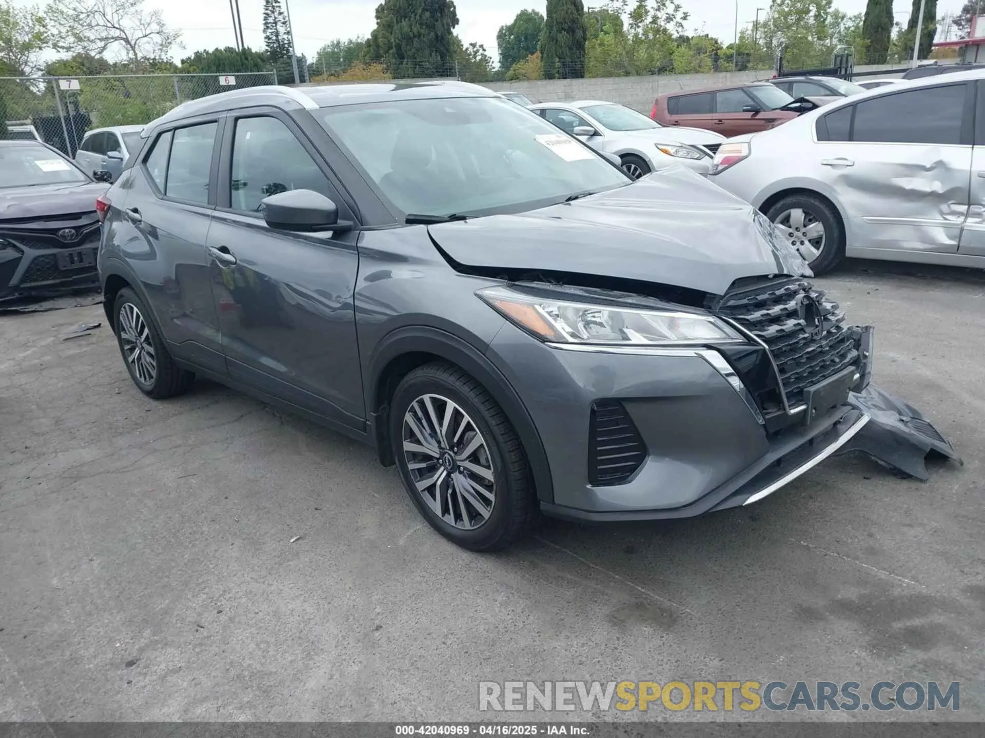 1 Photograph of a damaged car 3N1CP5CV7NL505835 NISSAN KICKS 2022