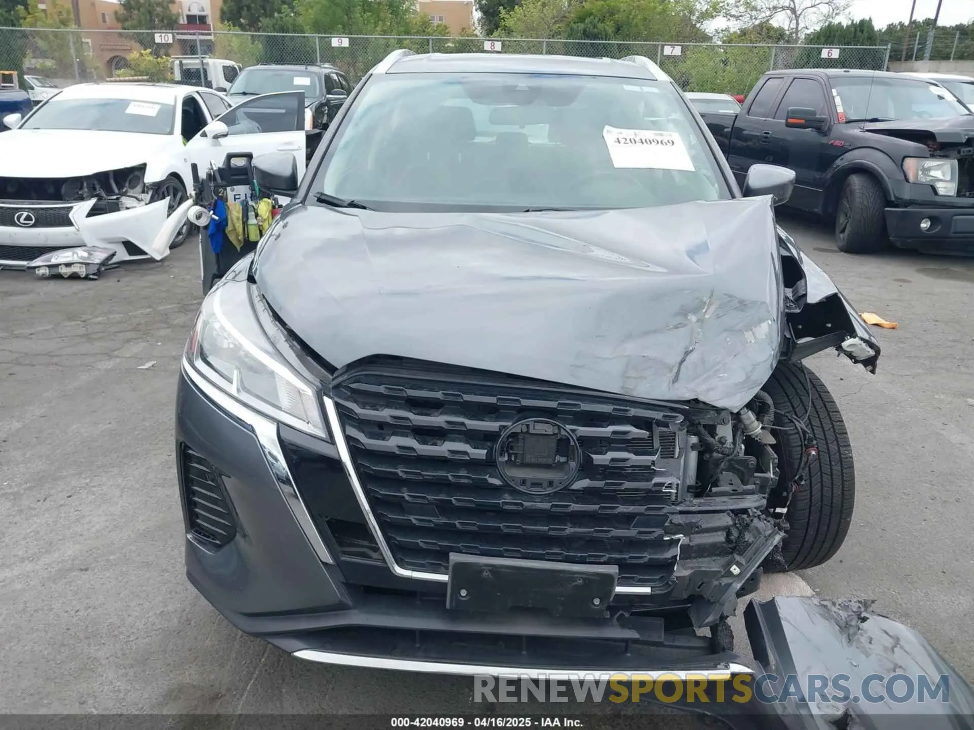 13 Photograph of a damaged car 3N1CP5CV7NL505835 NISSAN KICKS 2022