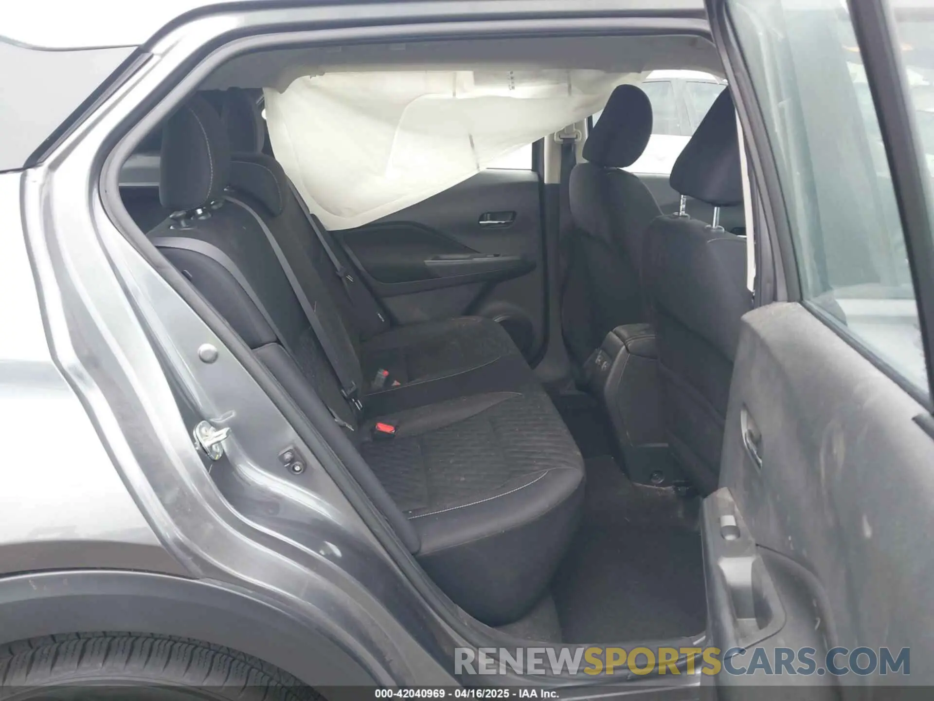 8 Photograph of a damaged car 3N1CP5CV7NL505835 NISSAN KICKS 2022