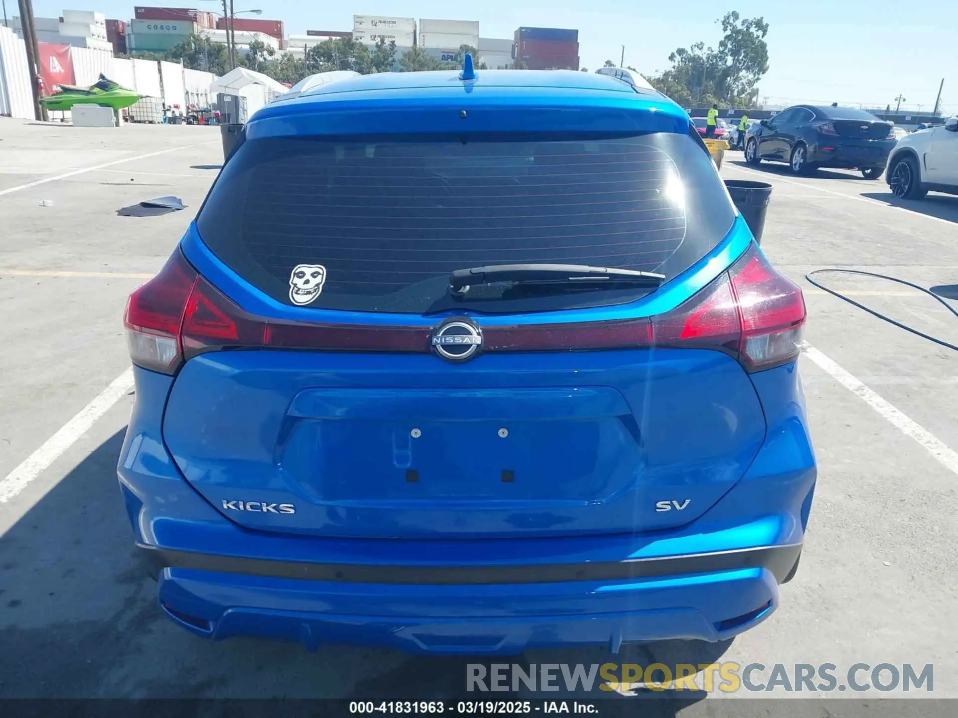 17 Photograph of a damaged car 3N1CP5CV7NL509481 NISSAN KICKS 2022