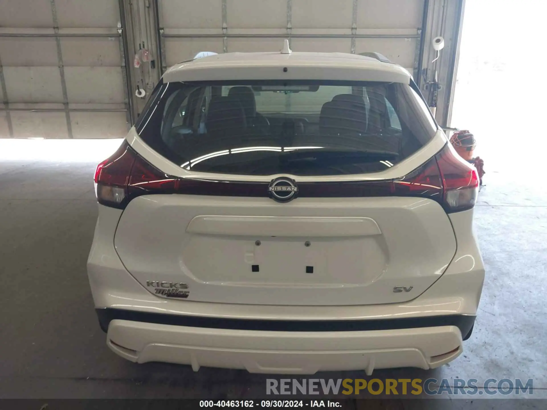 17 Photograph of a damaged car 3N1CP5CV7NL514700 NISSAN KICKS 2022