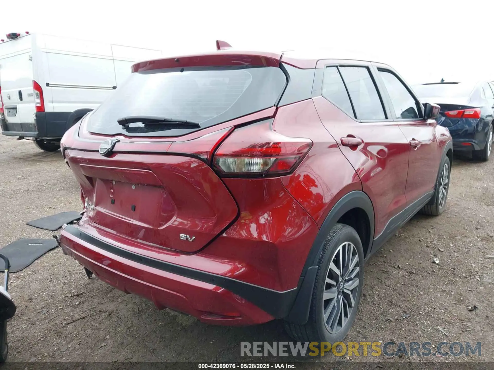 4 Photograph of a damaged car 3N1CP5CV8NL480282 NISSAN KICKS 2022