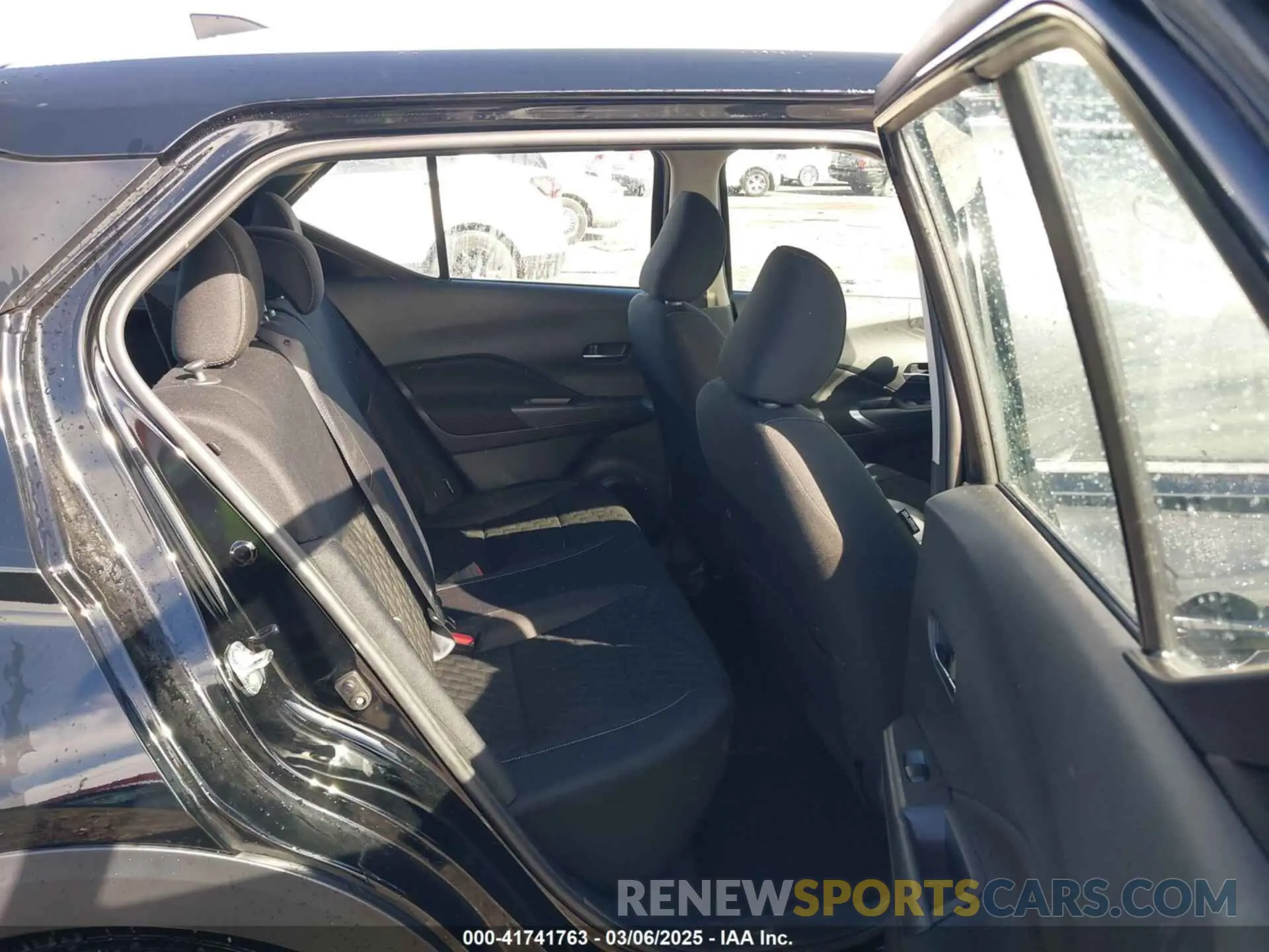 8 Photograph of a damaged car 3N1CP5CV8NL522689 NISSAN KICKS 2022