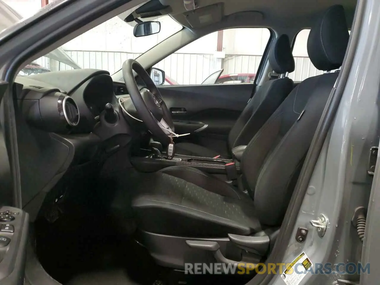7 Photograph of a damaged car 3N1CP5CV8NL523535 NISSAN KICKS 2022