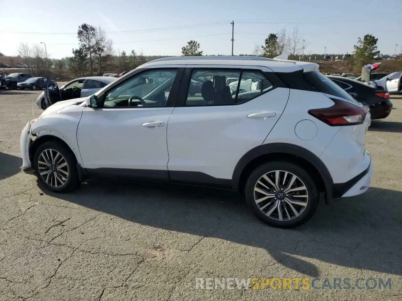 2 Photograph of a damaged car 3N1CP5CV9NL492862 NISSAN KICKS 2022