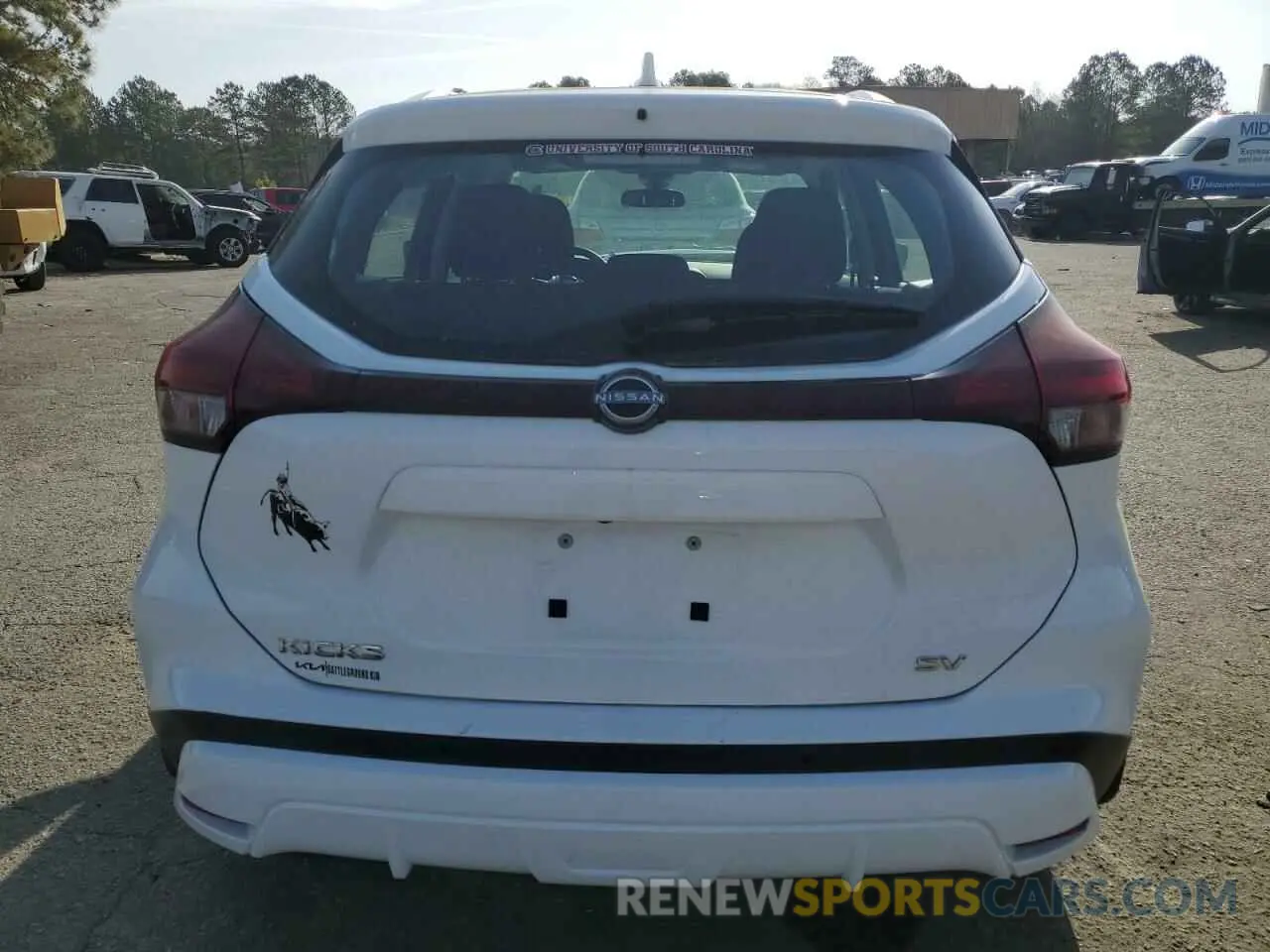 6 Photograph of a damaged car 3N1CP5CV9NL492862 NISSAN KICKS 2022